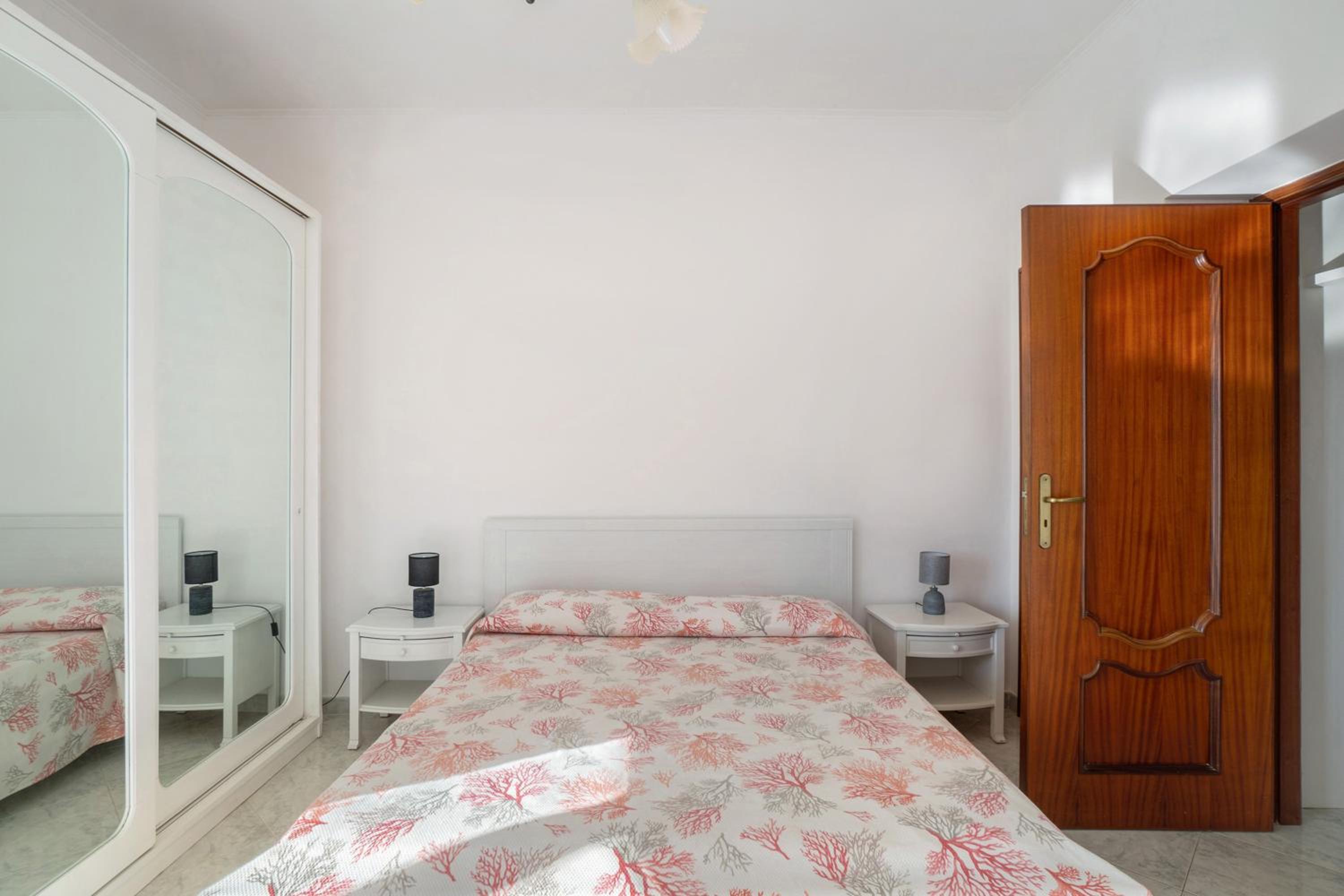 Superior One-Bedroom Apartment with Balcony - Photo 12