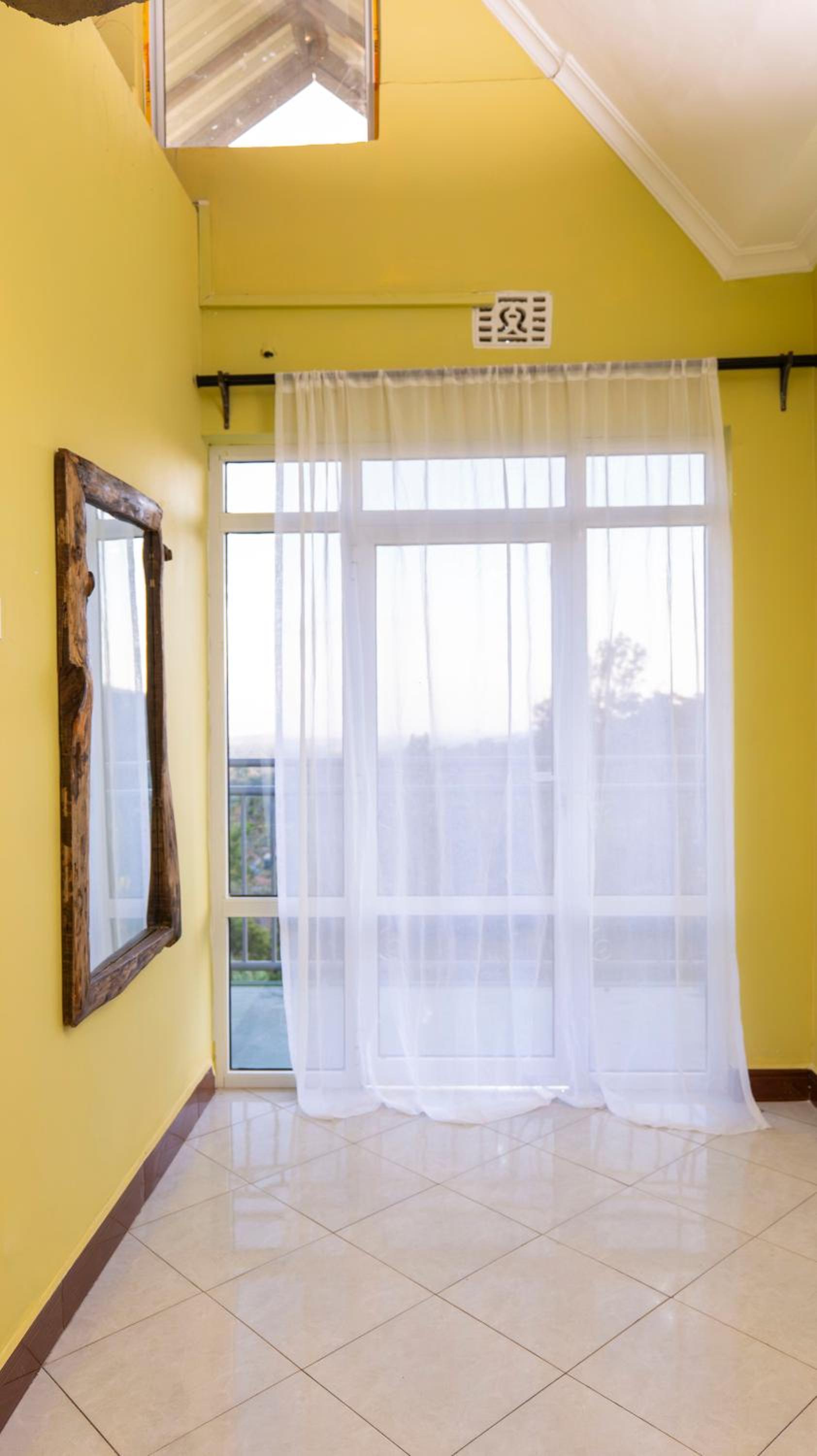 Deluxe Suite photo 2