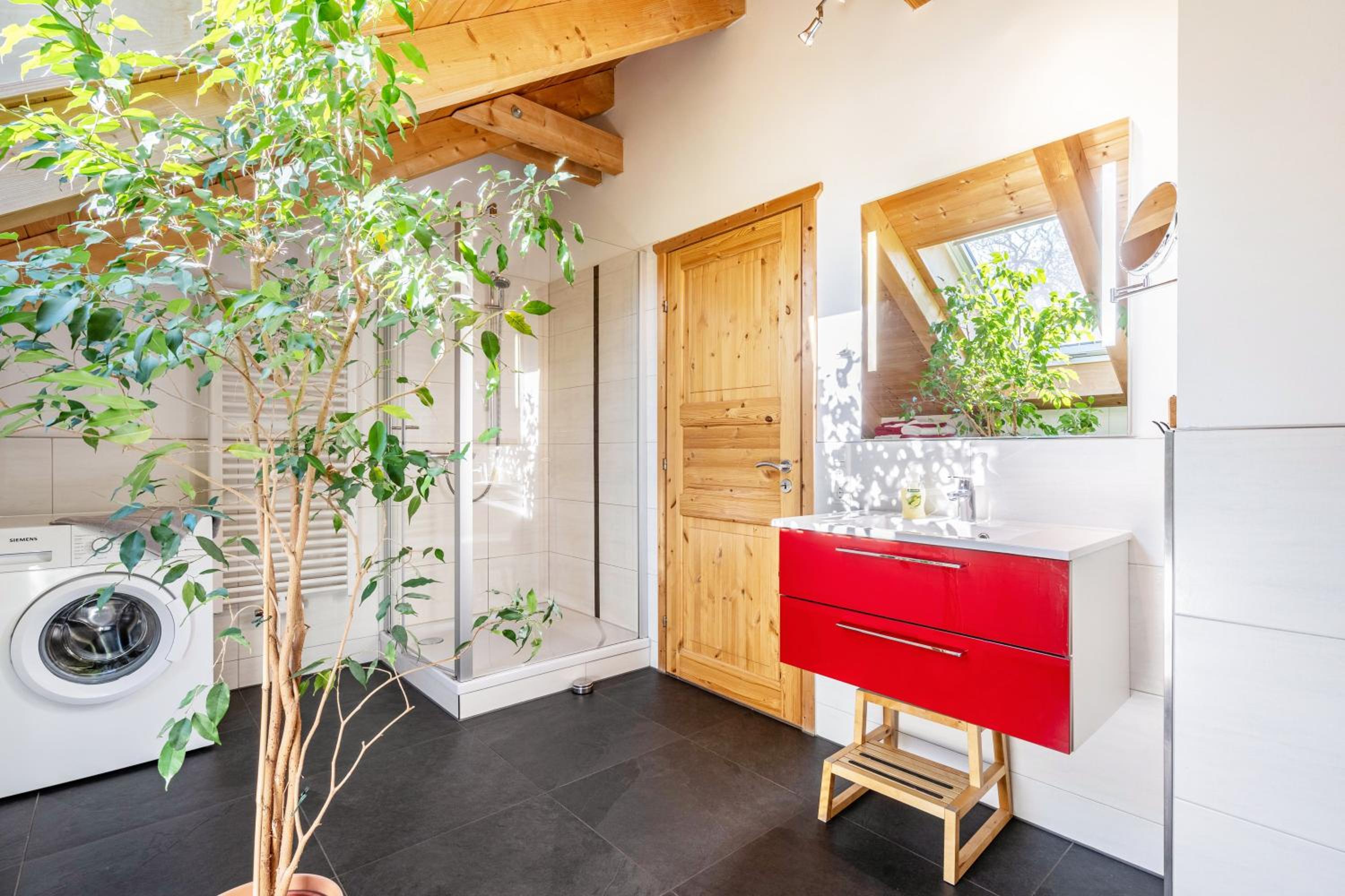 Two-Bedroom Deluxe Apartment with Garden View photo 3