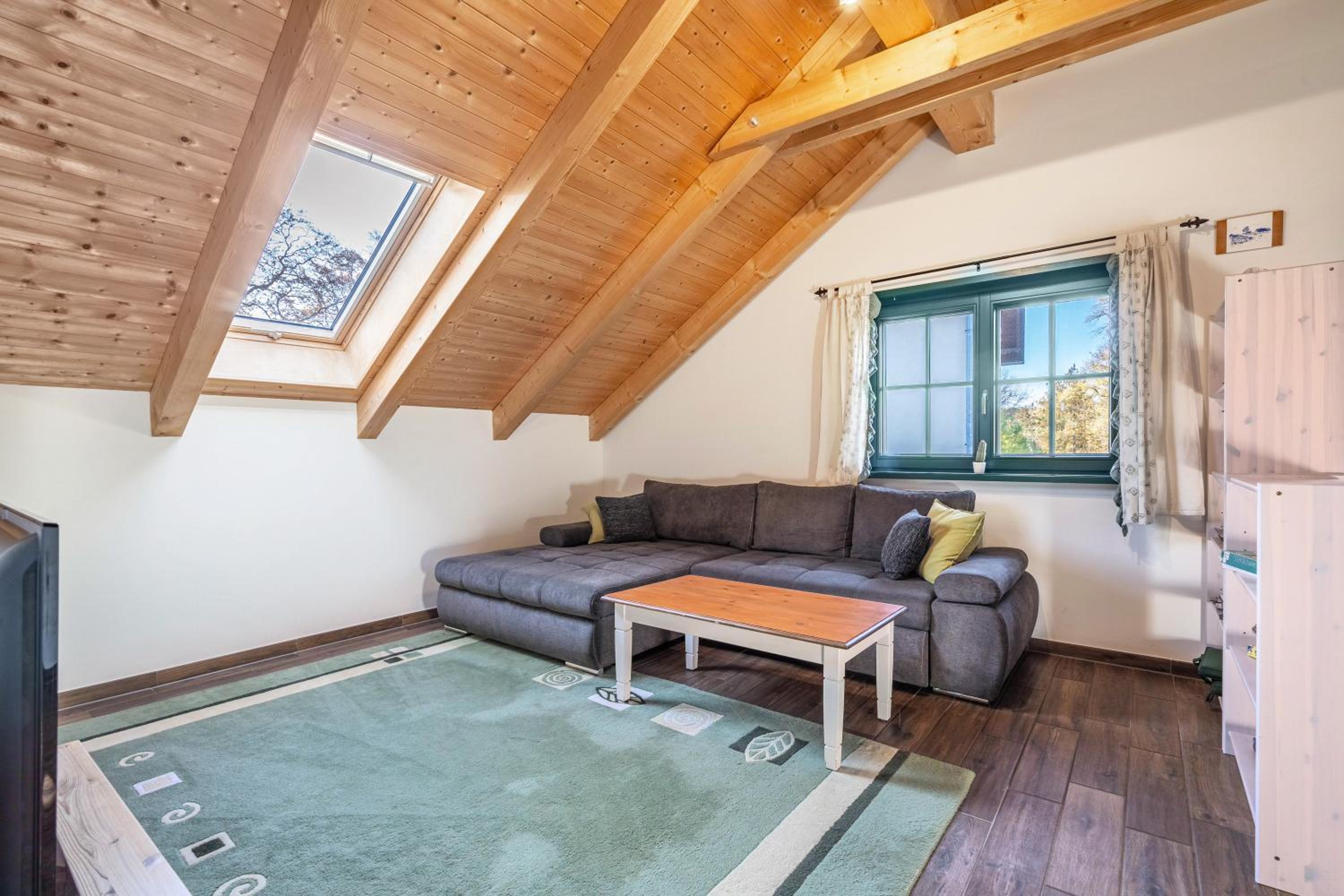 Two-Bedroom Deluxe Apartment with Garden View photo 1