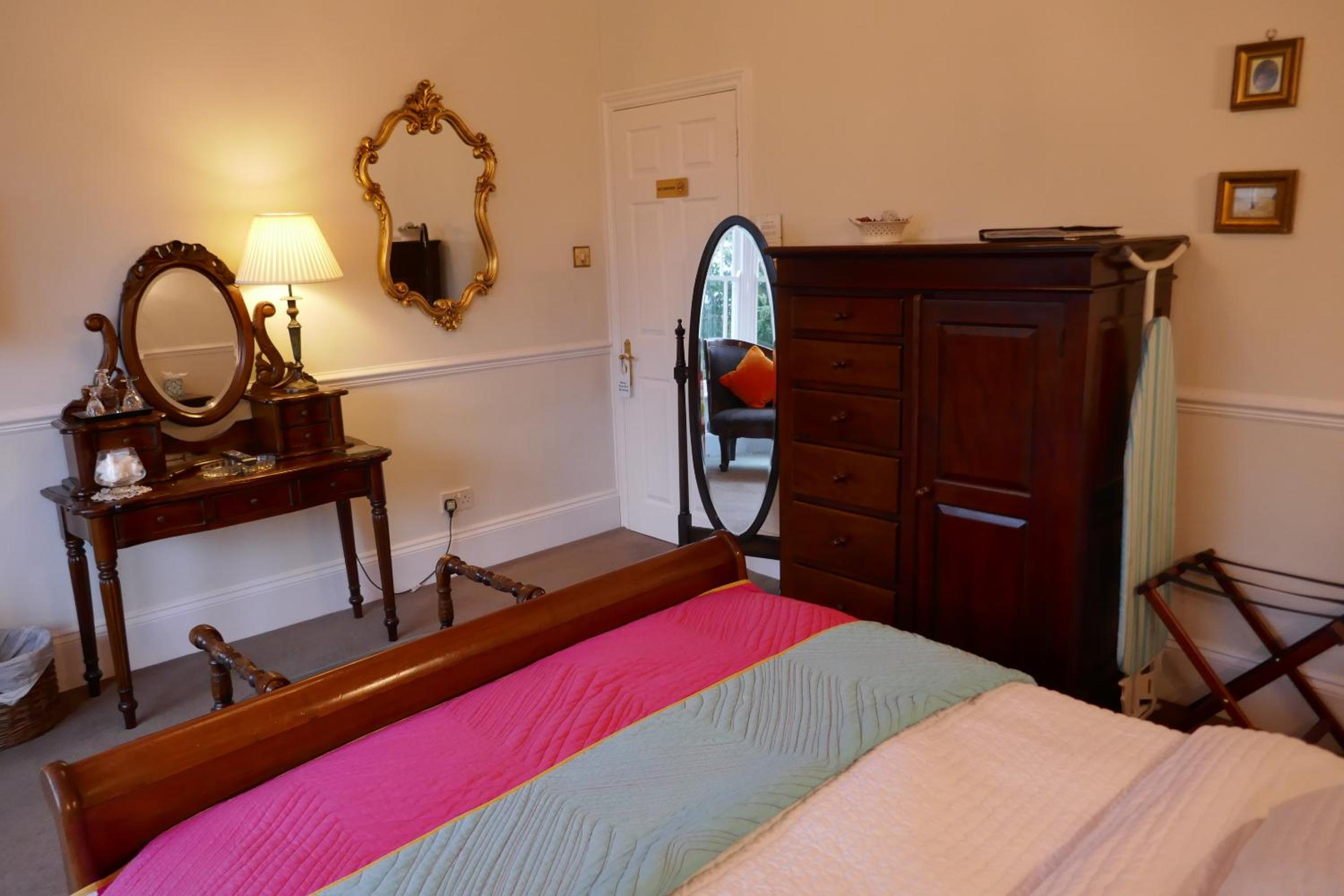 Standard Double Room - Photo 2