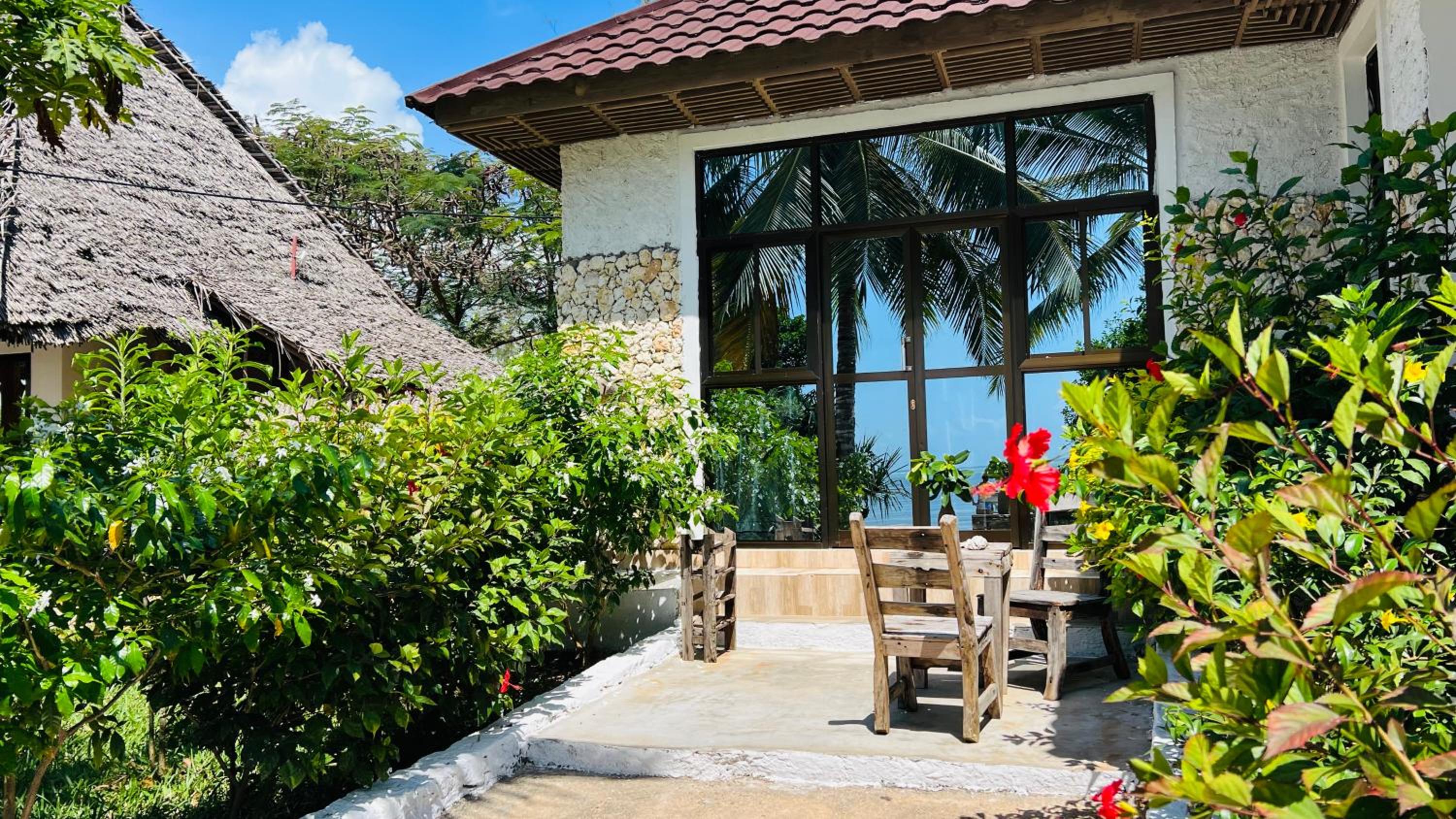Deluxe Suite with Sea View