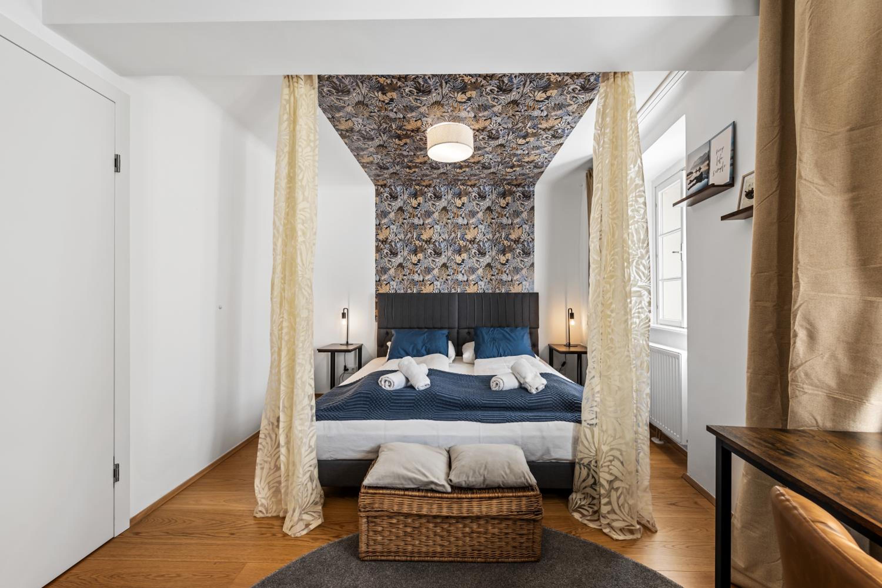 One-Bedroom Apartment with Terrace
