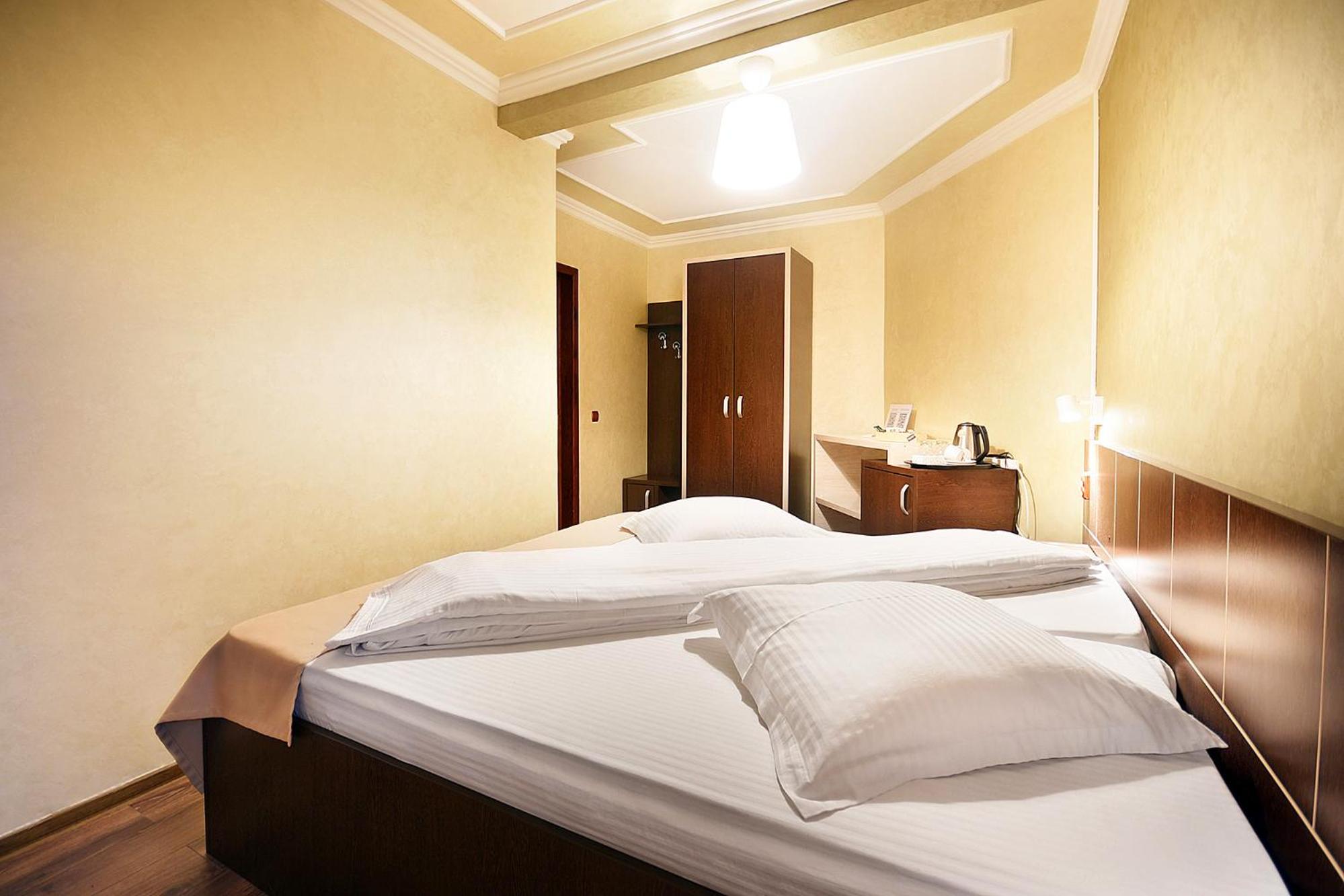 Single Room photo 2