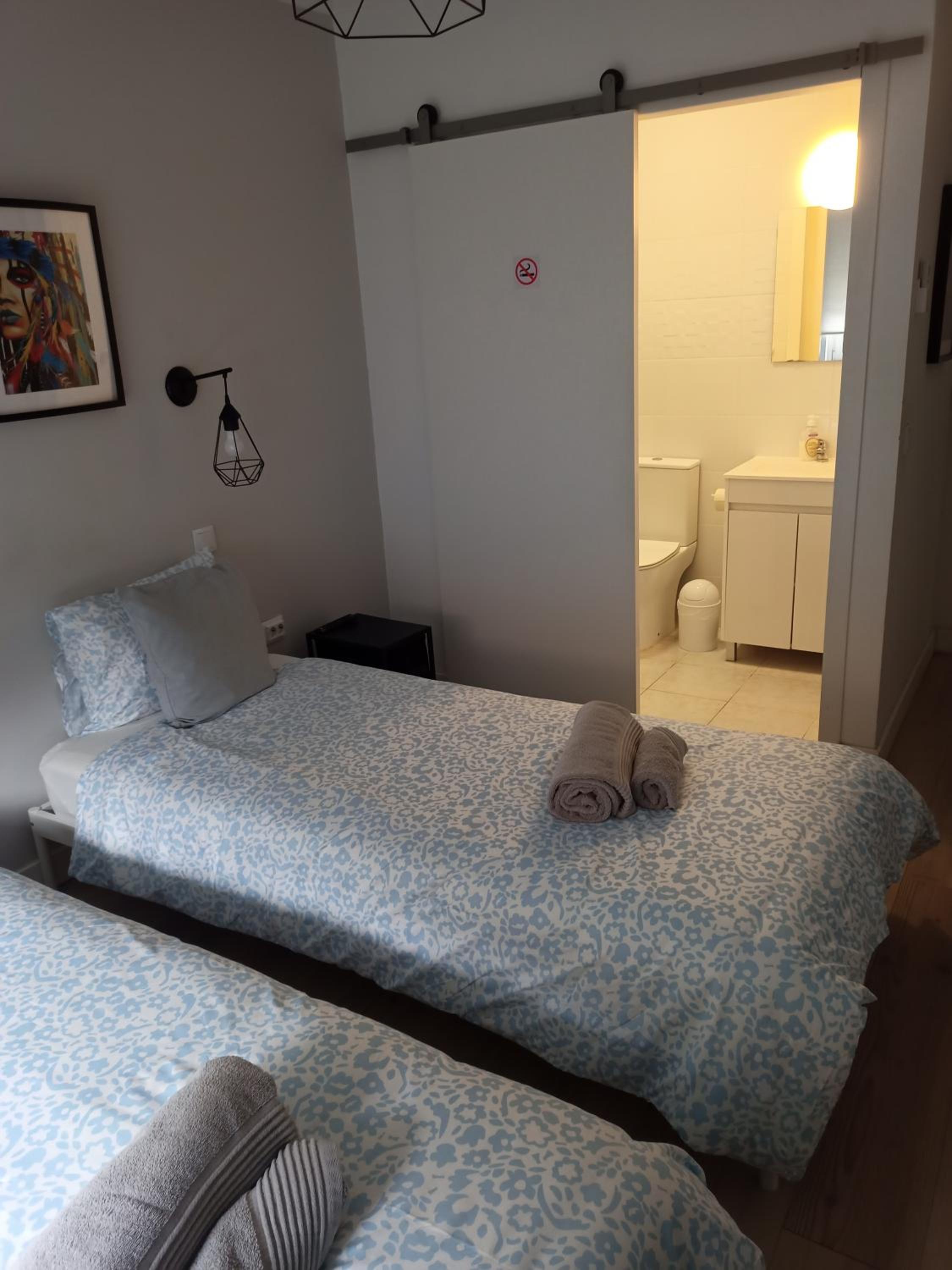 Double Room with Private Bathroom photo 1