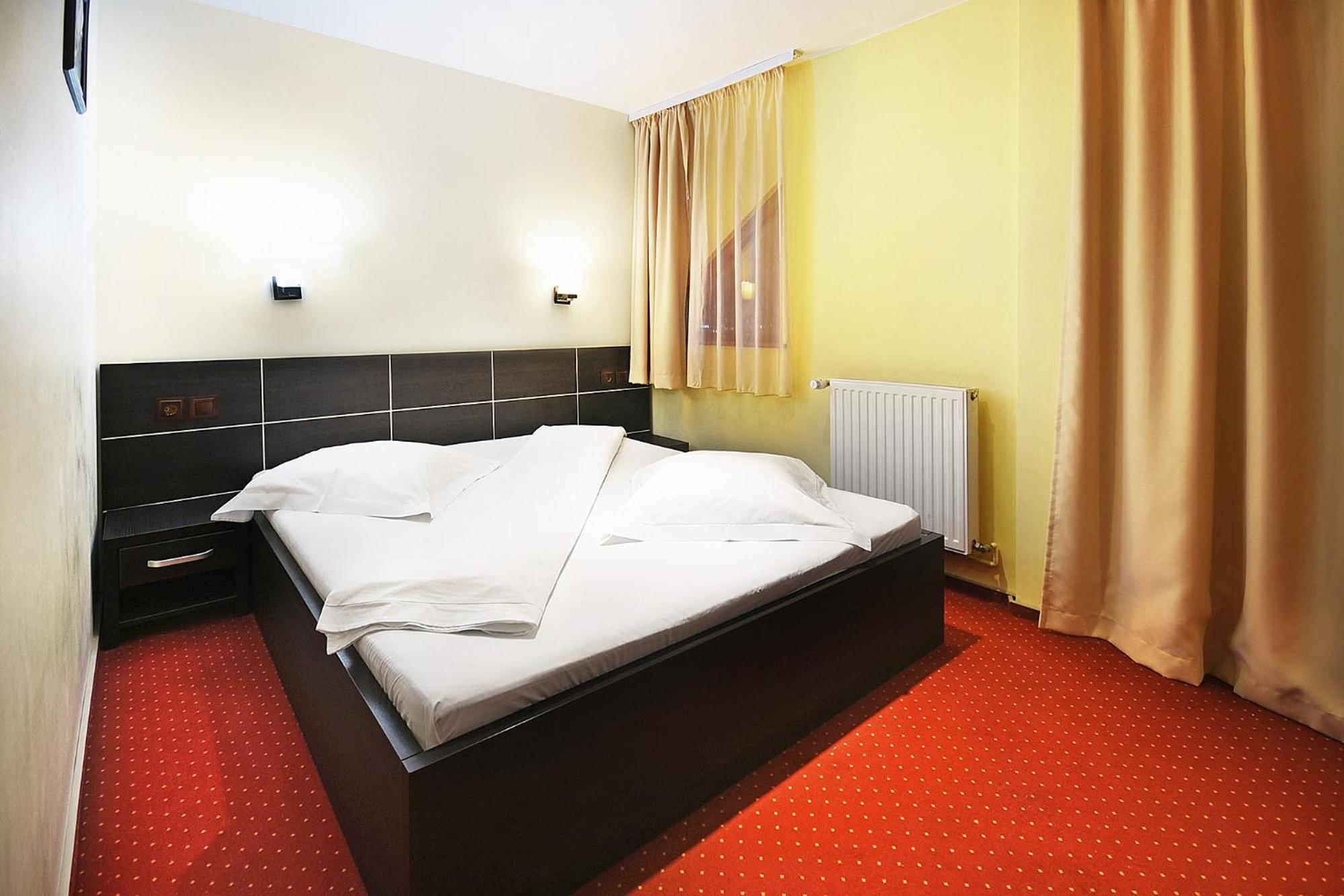 Standard Double Room photo 3