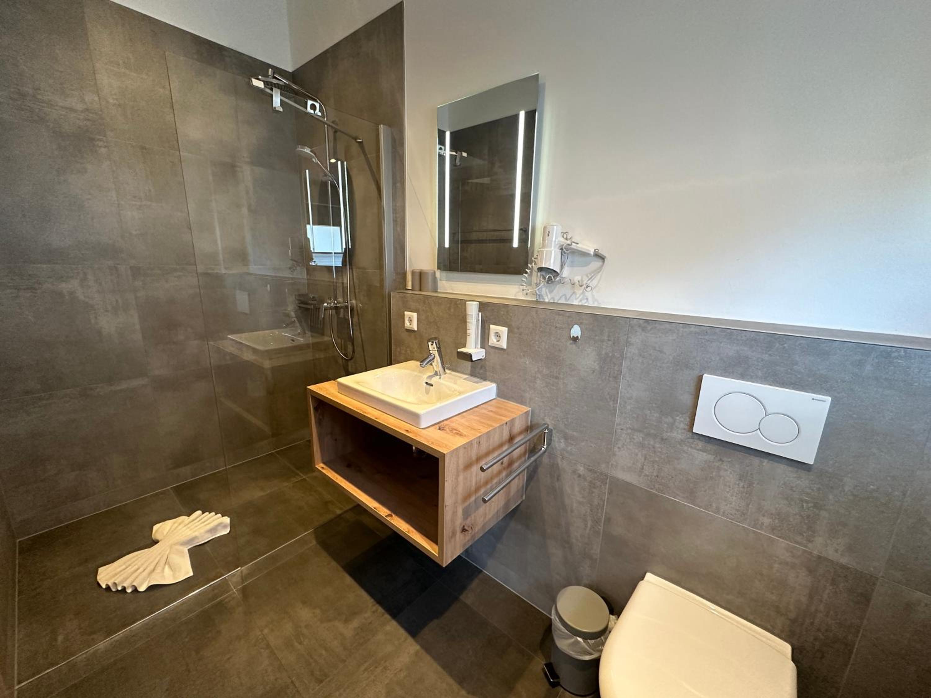 Standard Double Room photo 3