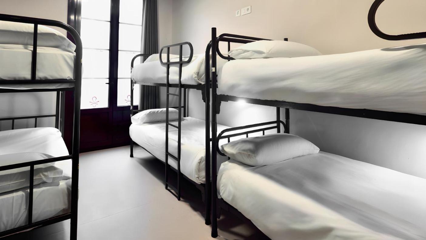 Habitación Cuádruple con Baño Privado