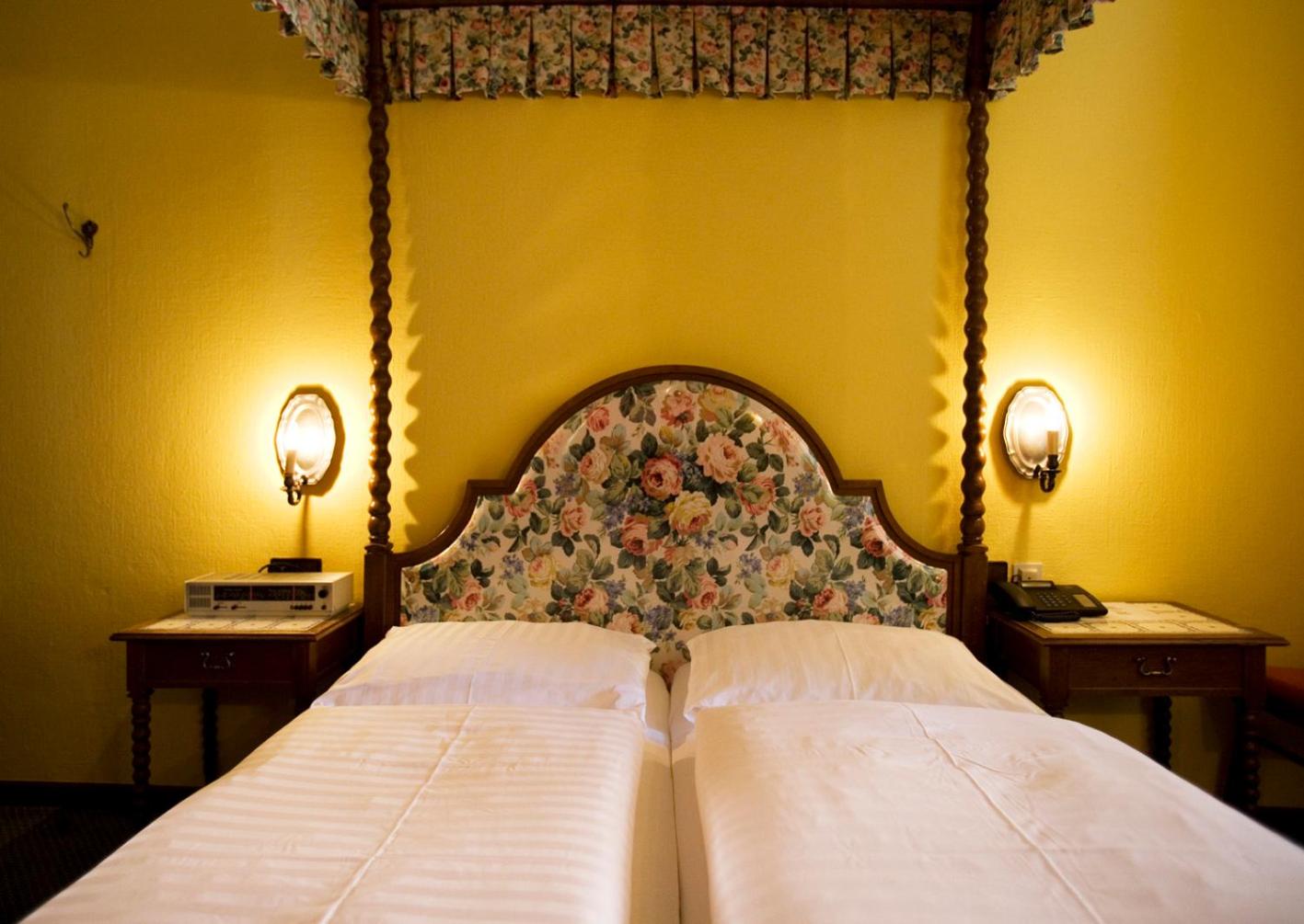 Double Room - Photo 9