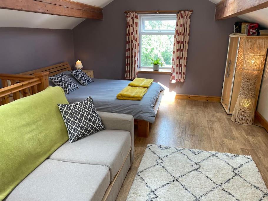 One-Bedroom House photo 1