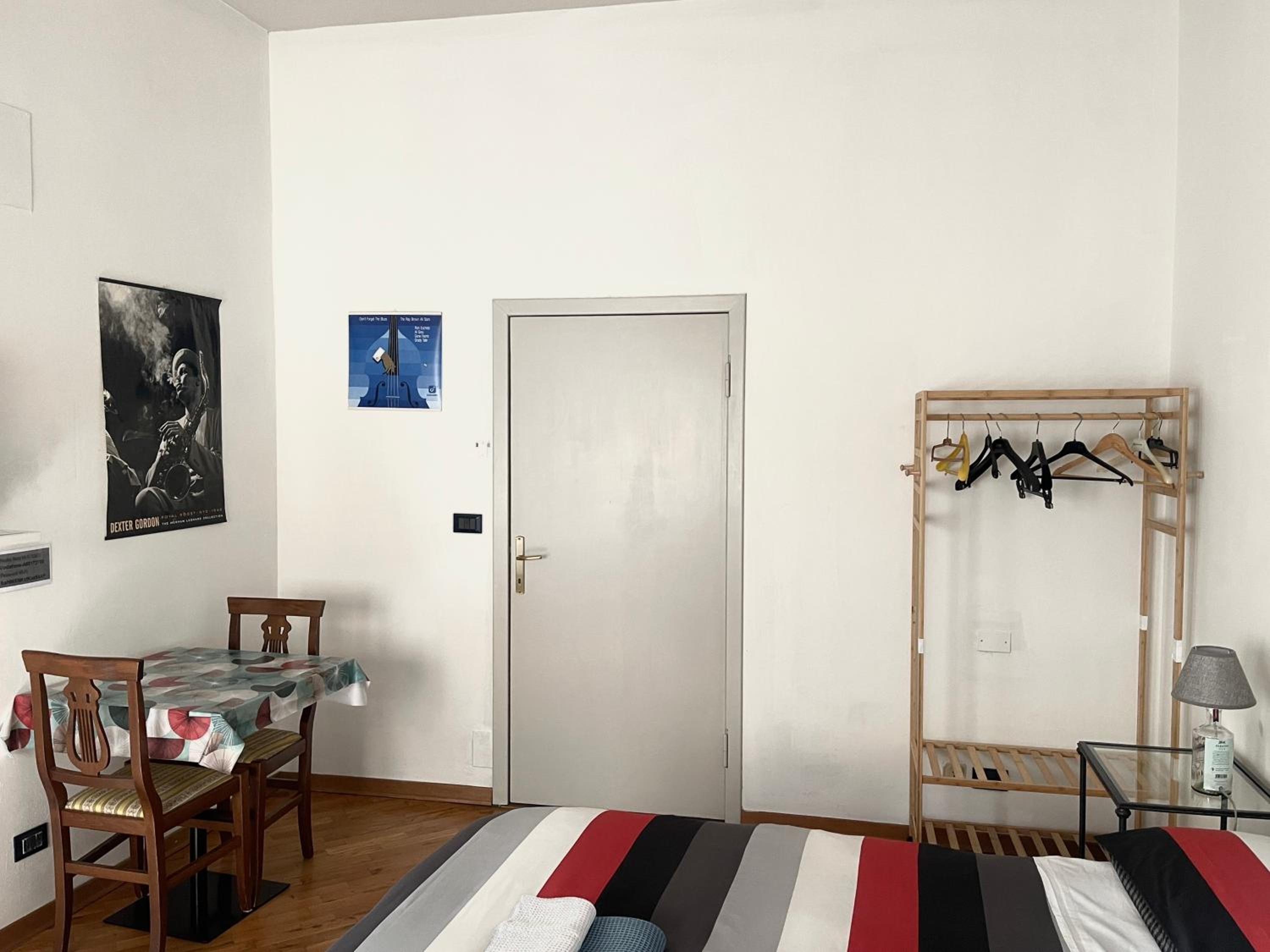 Double Room with Private Bathroom photo 2