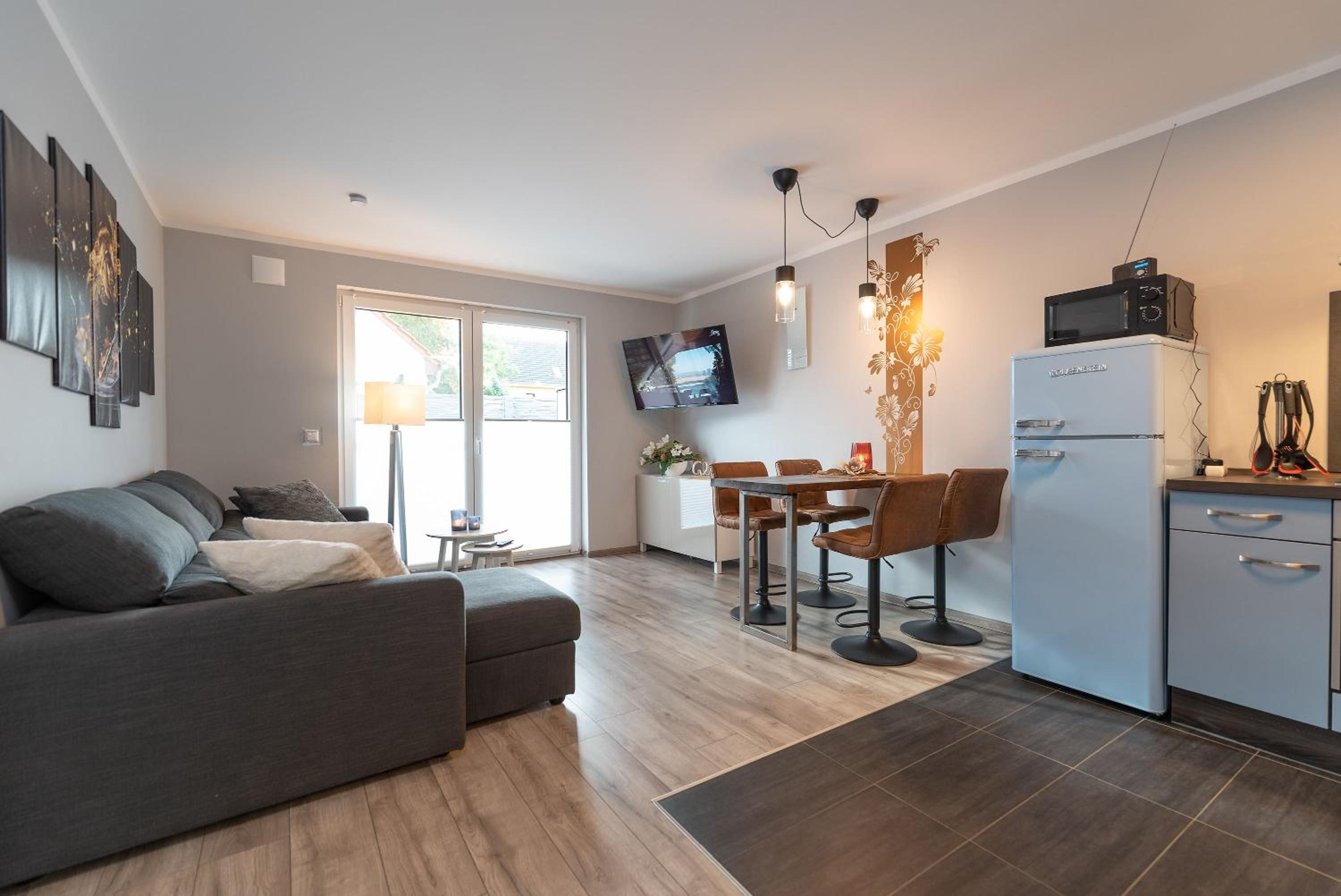 Two-Bedroom Apartment with Terrace photo 1