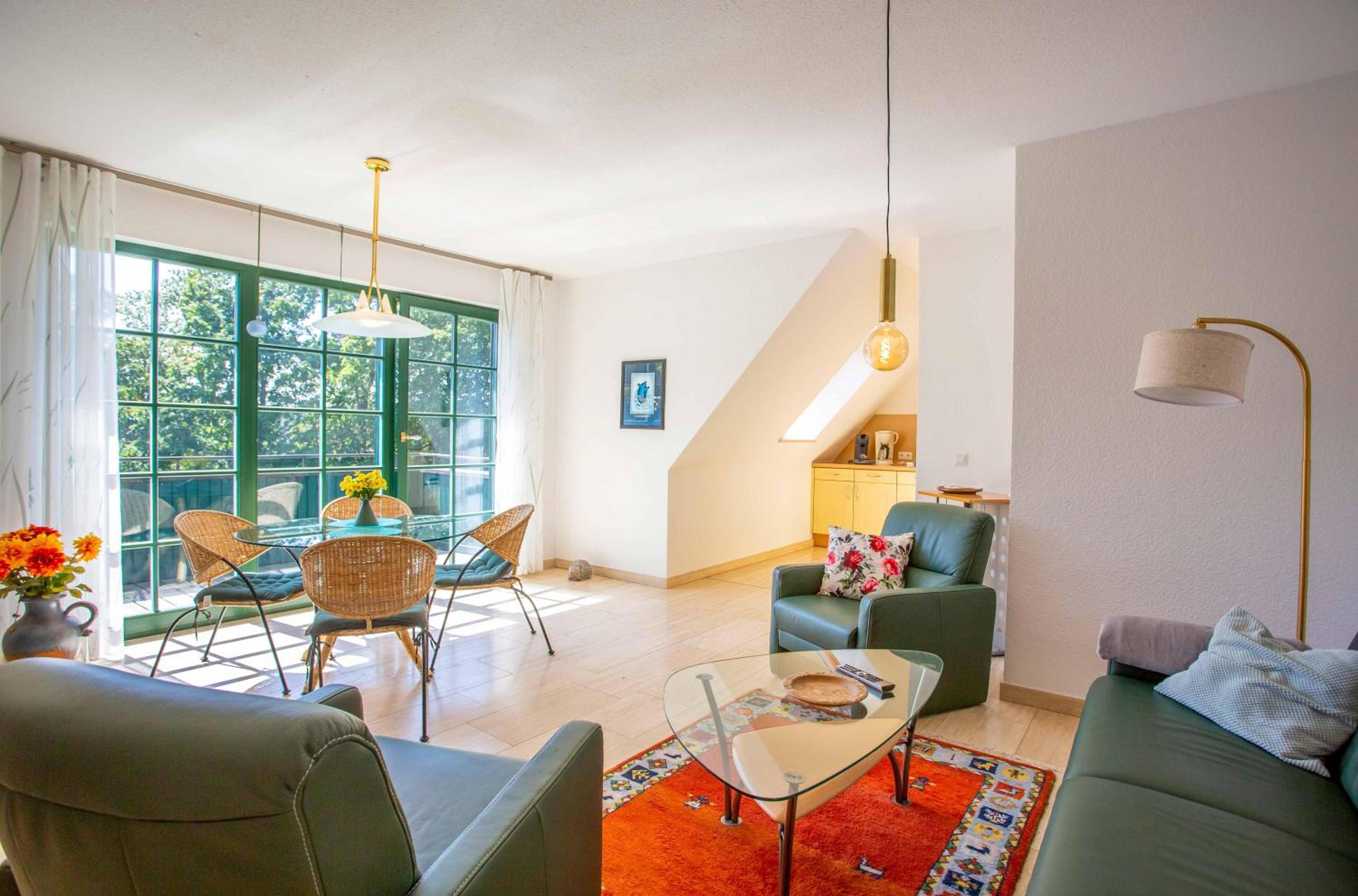 Apartment with Balcony photo 1