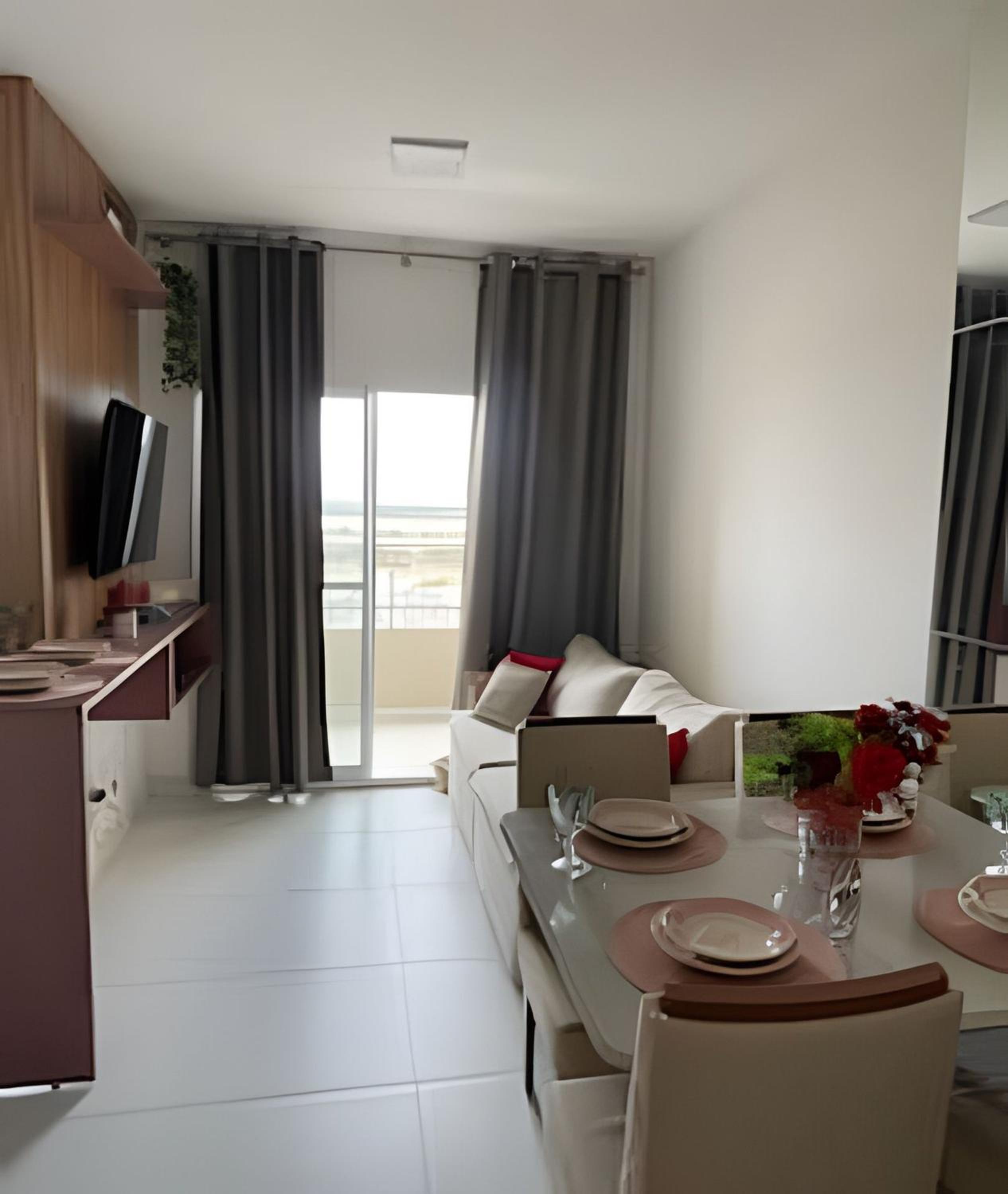 Family Two-Bedroom Apartment With View photo 1