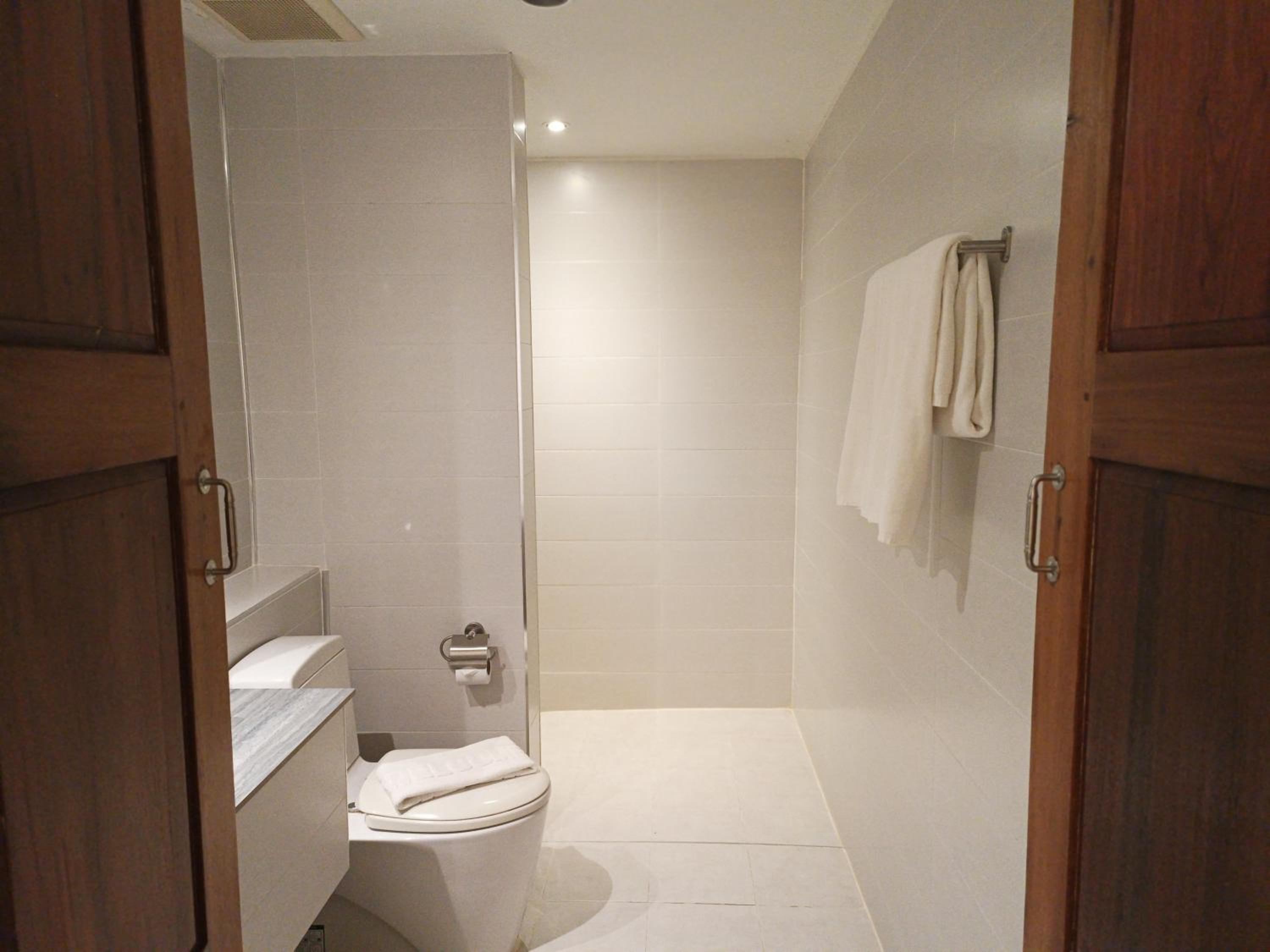 Ionian Superior High Floor River View ( Twin Bed ) - Photo 10