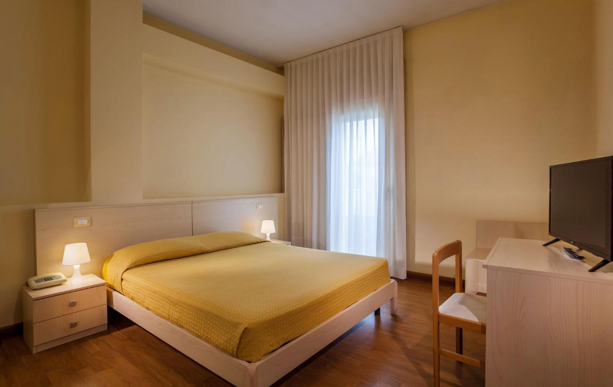 Double or Twin Room with Garden View