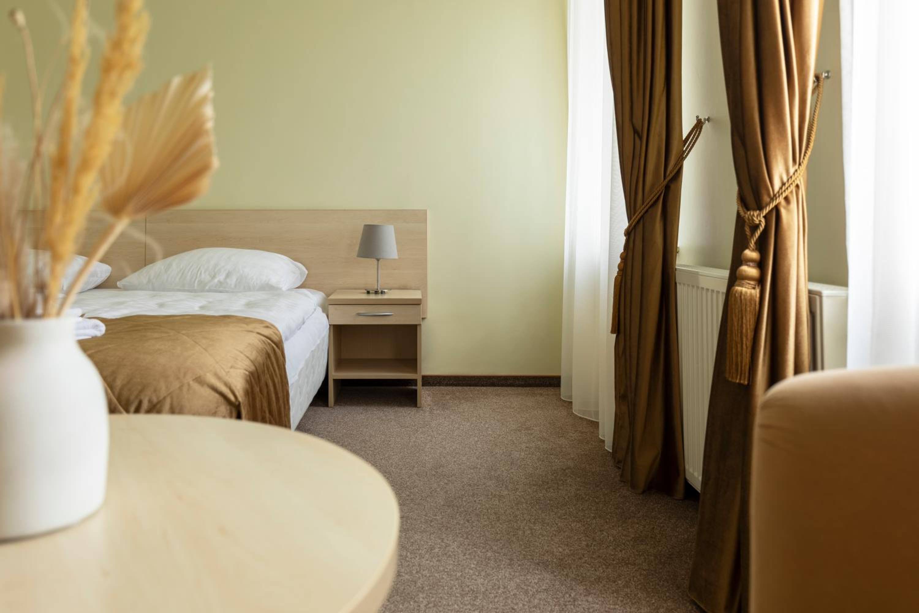 Large Twin Room