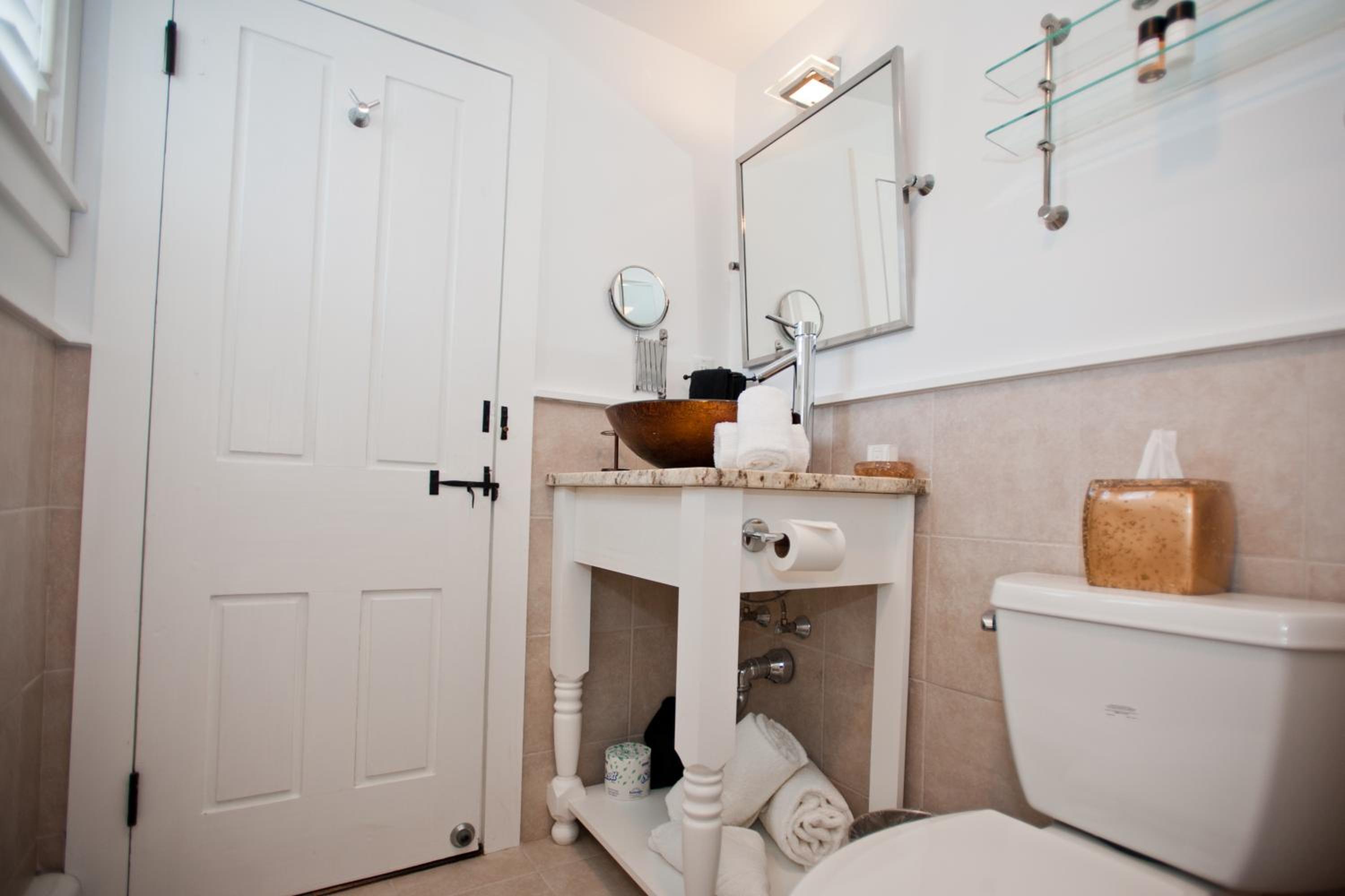 Queen Room photo 3