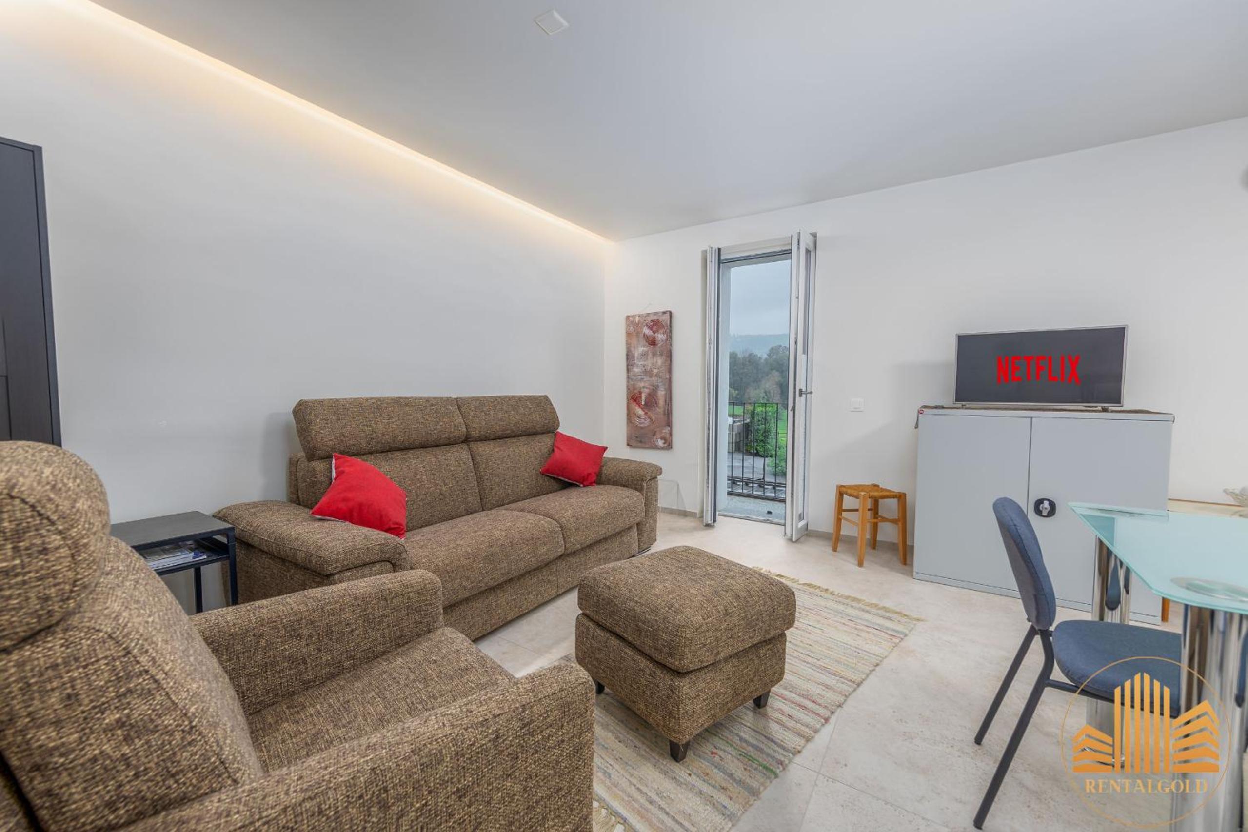 Apartment photo 1
