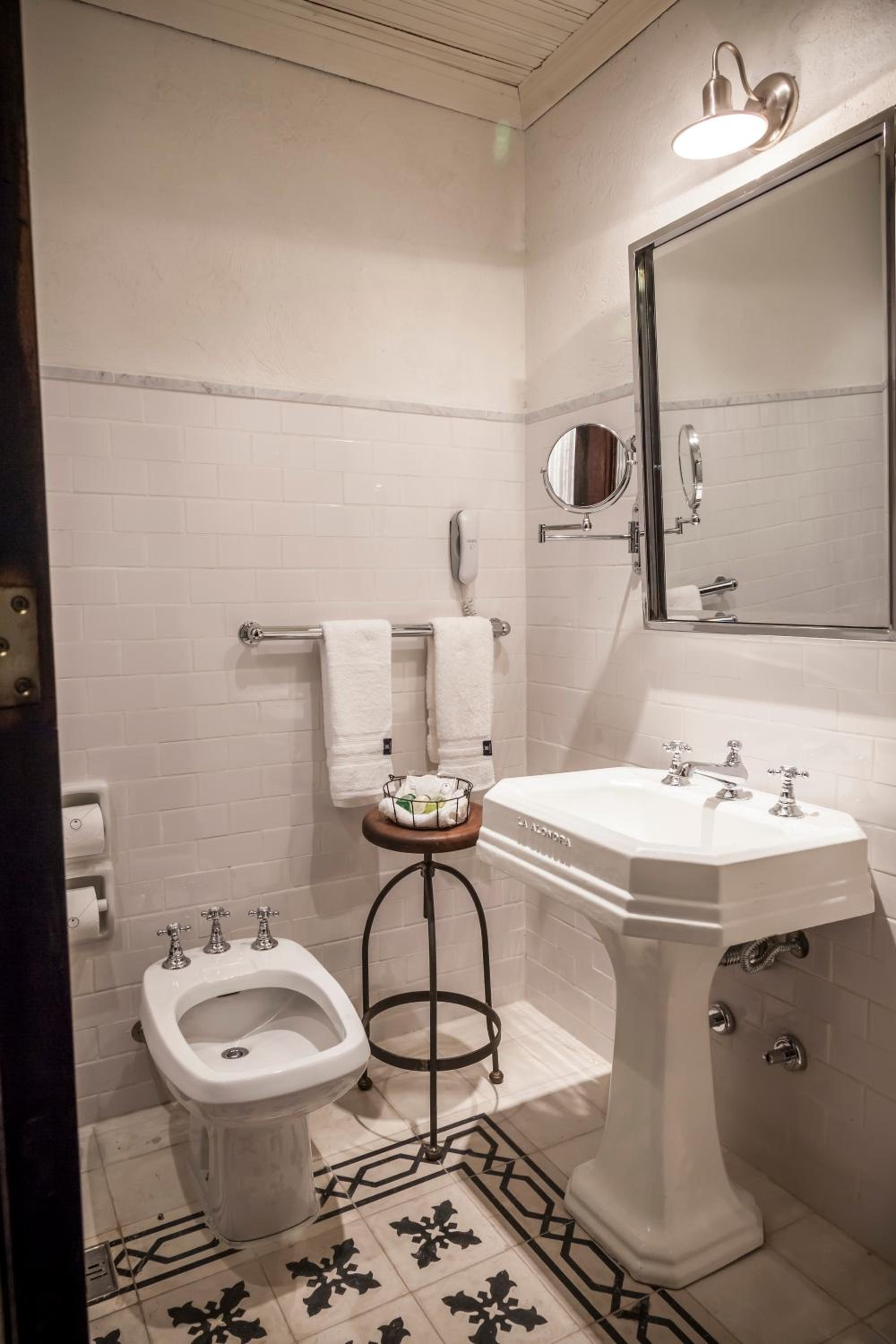 Queen Room photo 3