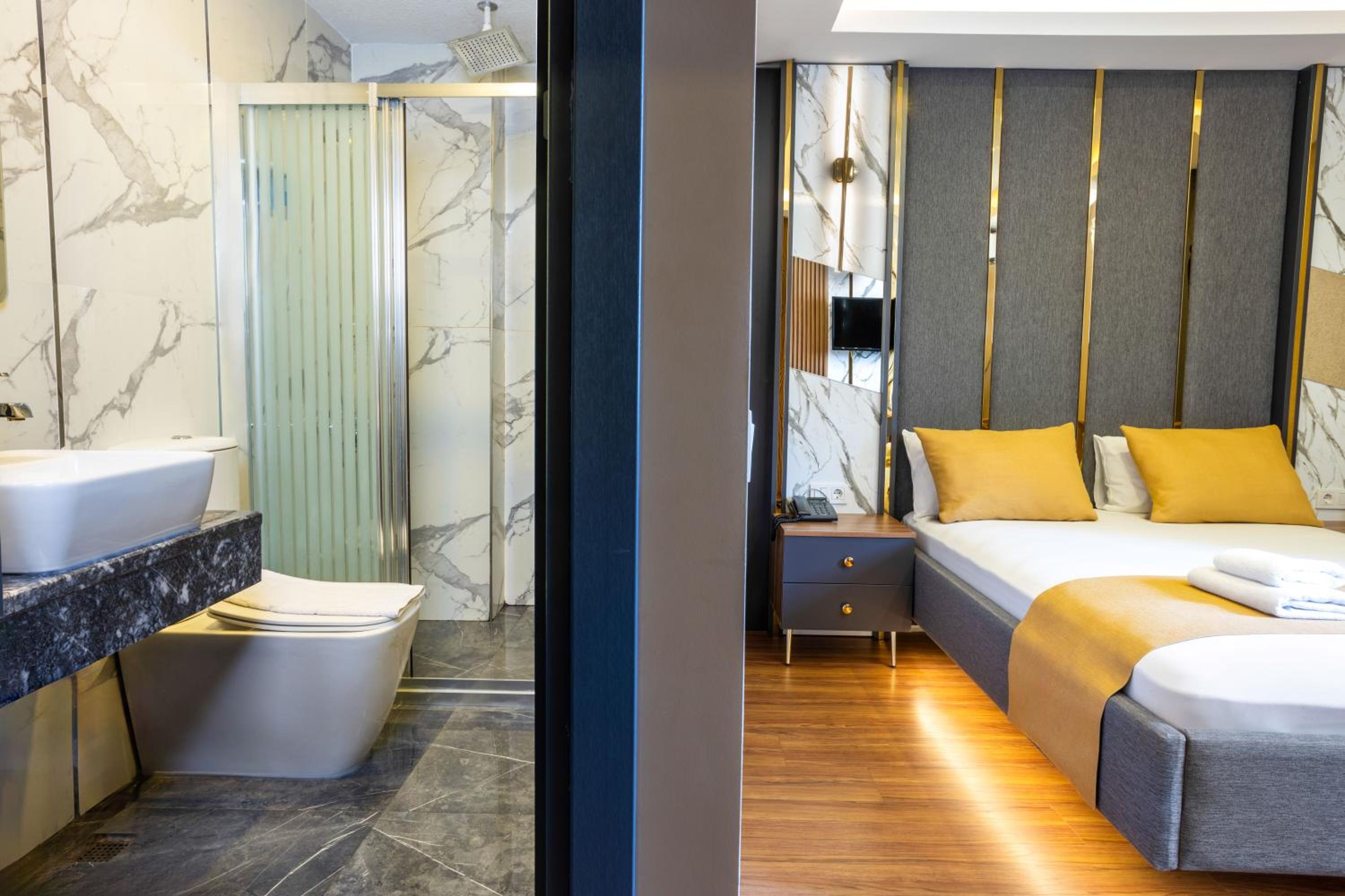 Budget Double Room photo 1