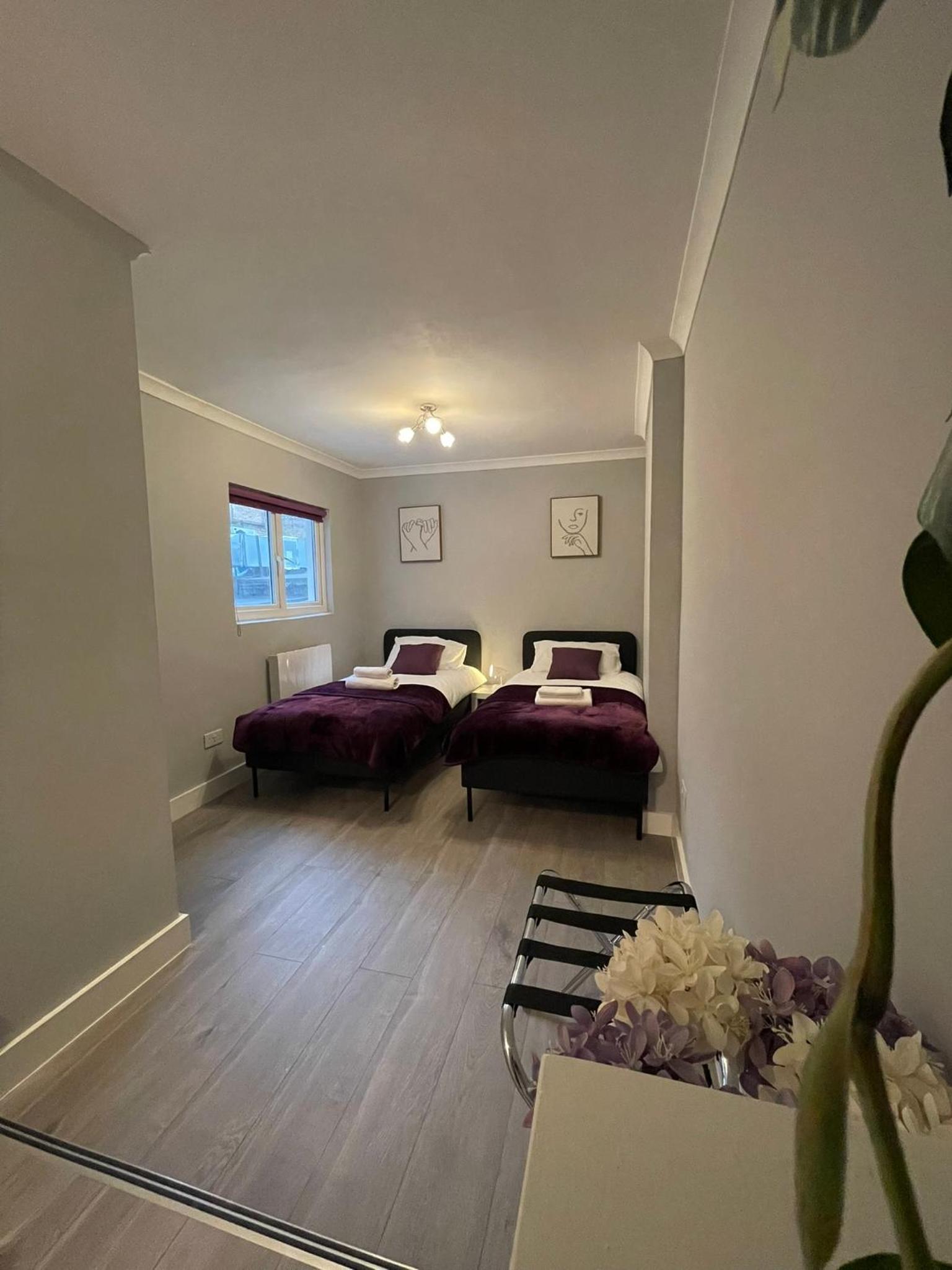 Modern Ground-Floor Flat • Sleeps 6
