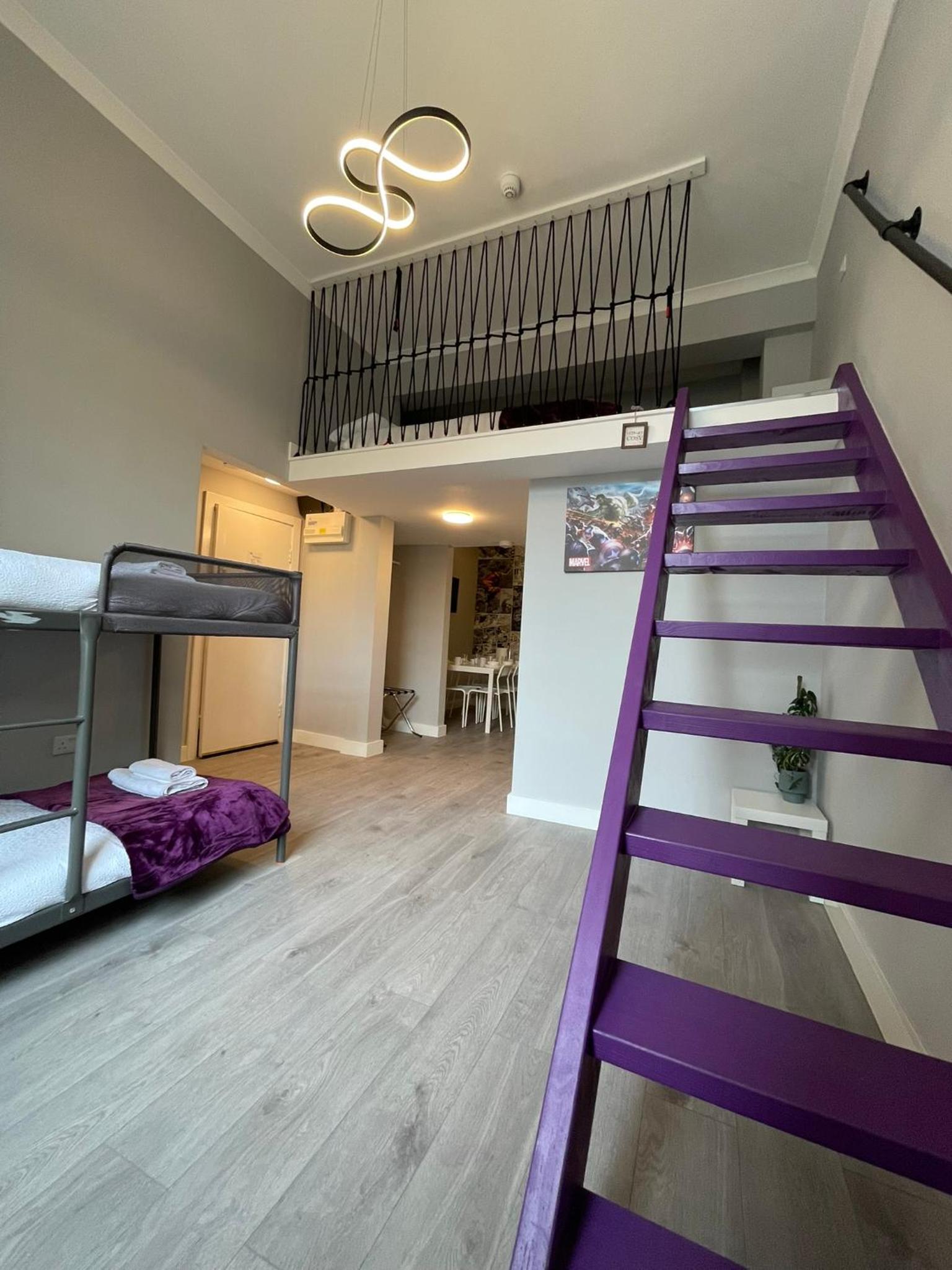 Modern Ground-Floor Flat • Sleeps 6 photo 3