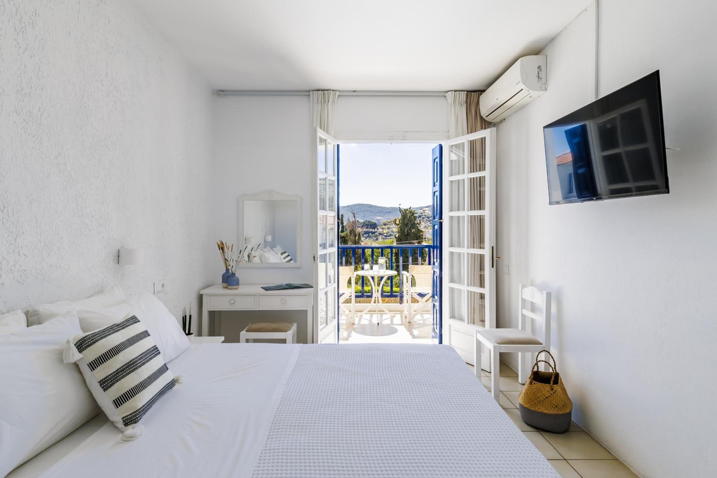 Double Room with Pool View