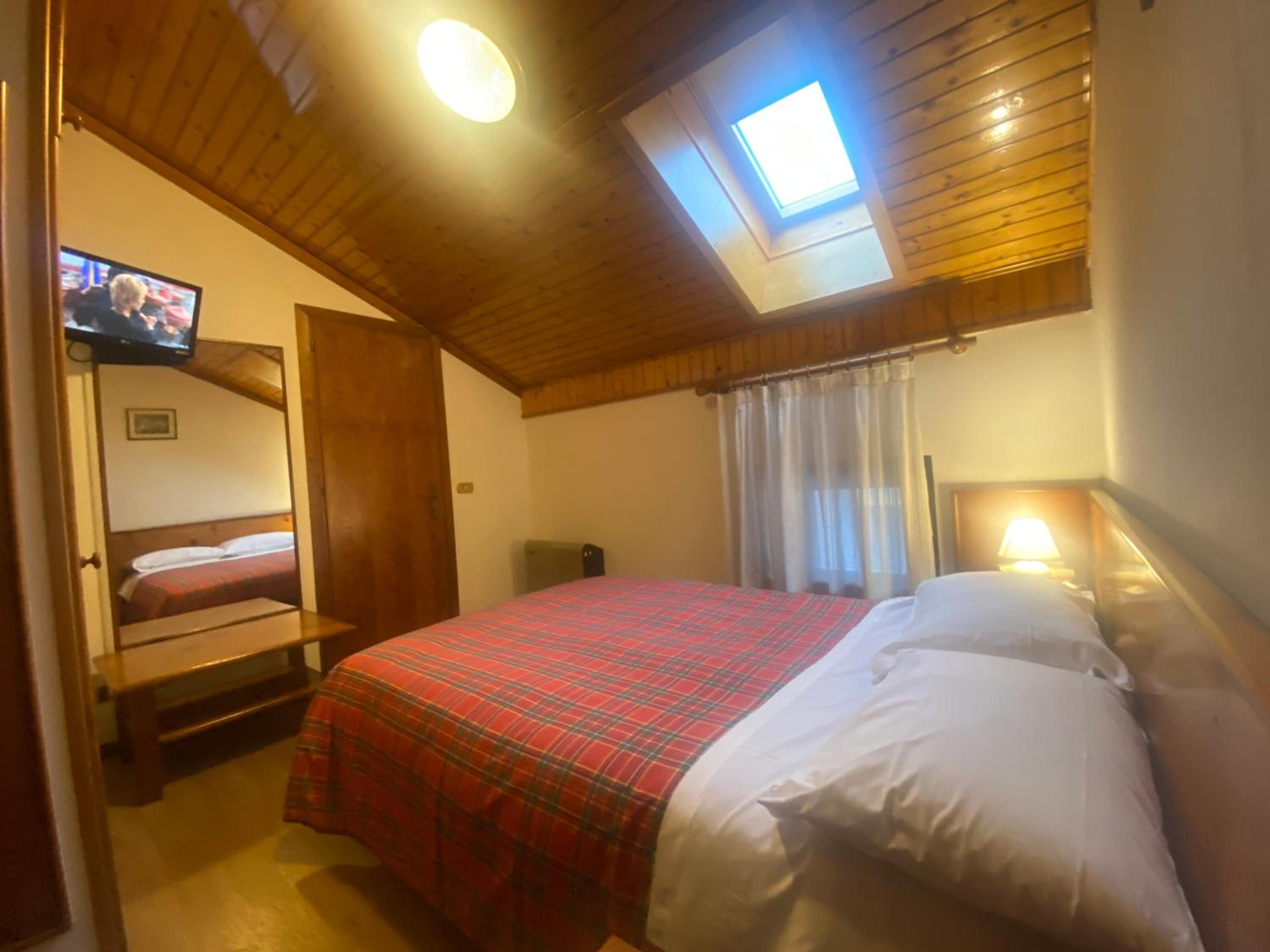 Economy Single Room