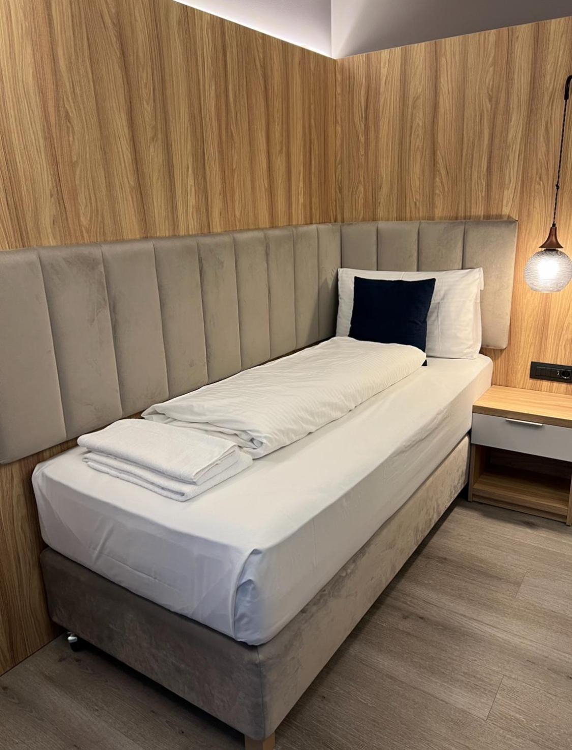 Single Room photo 1