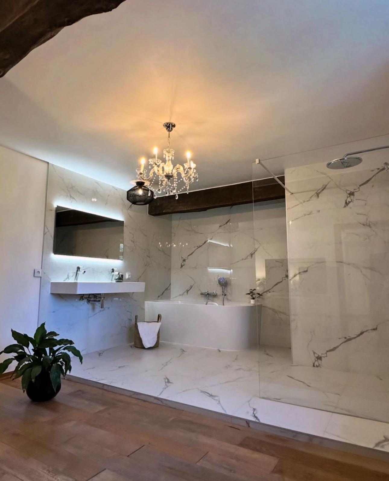 Deluxe Double Room with Bath photo 2