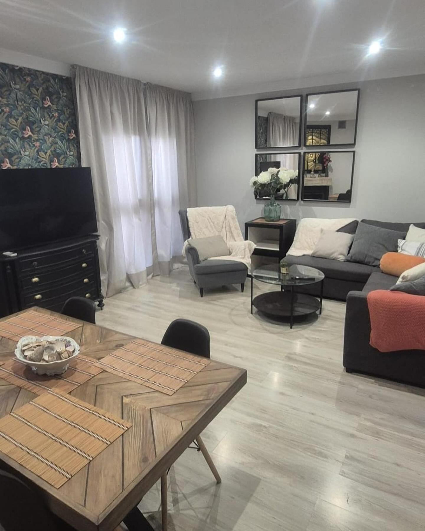 Three-Bedroom Holiday Home 