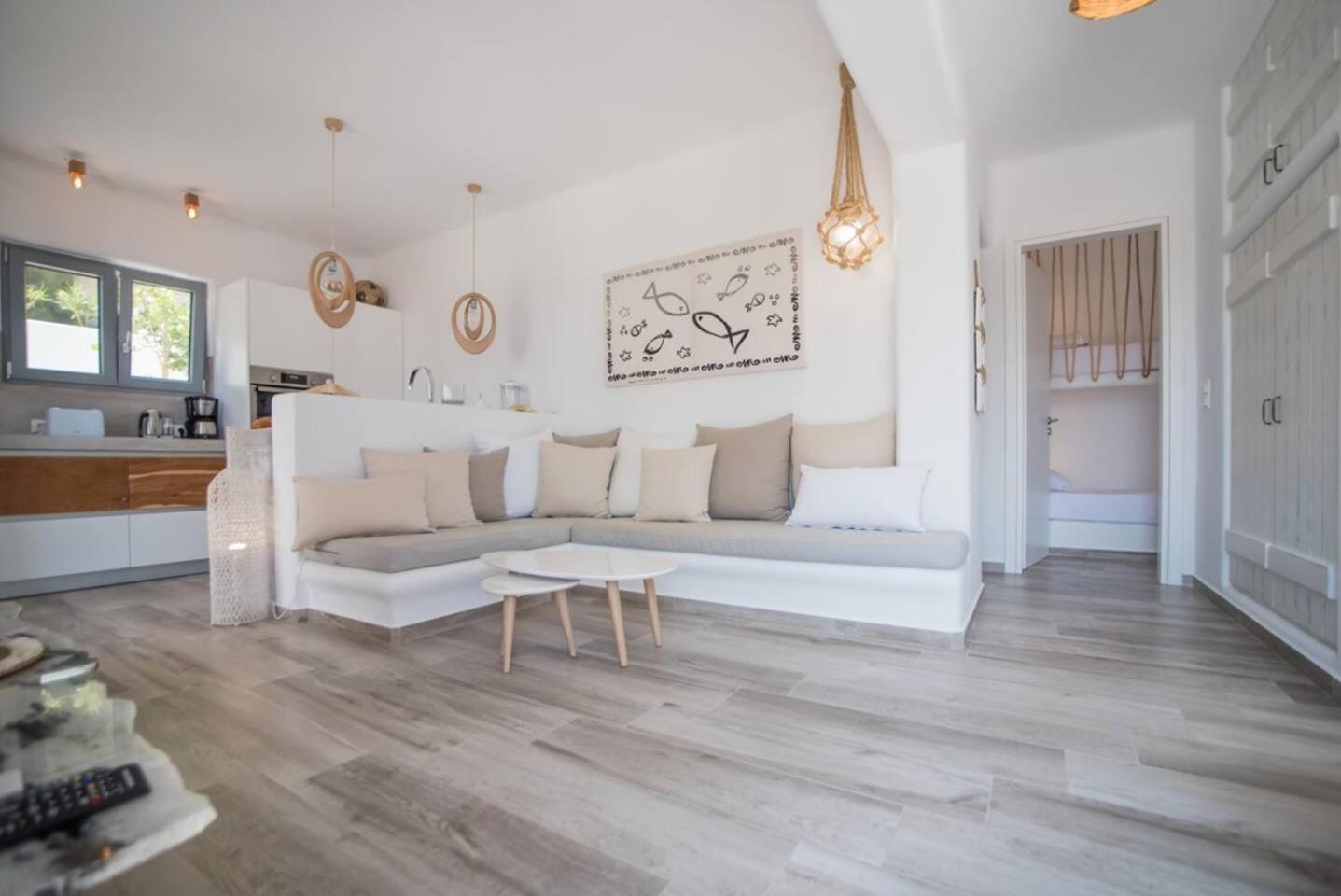 Three-Bedroom House photo 1