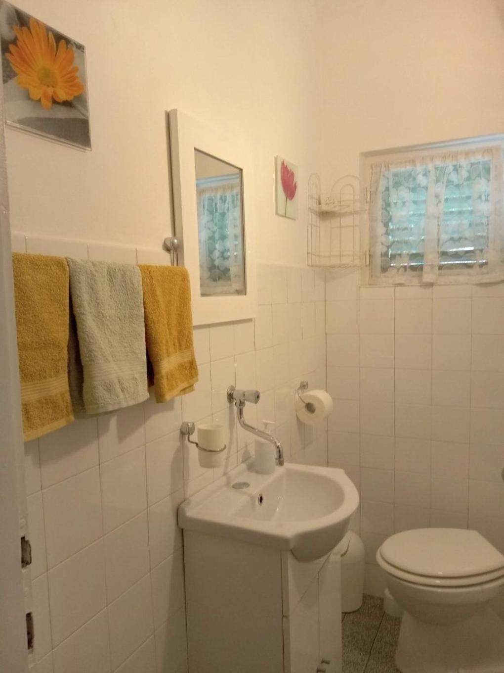 Two-Bedroom Holiday Home photo 2