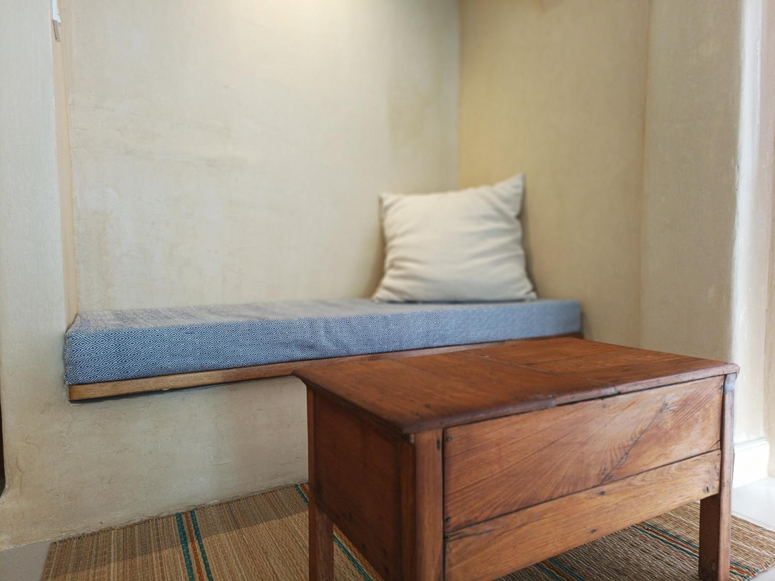 Quayside Suite River Access with Bathtub - Photo 16