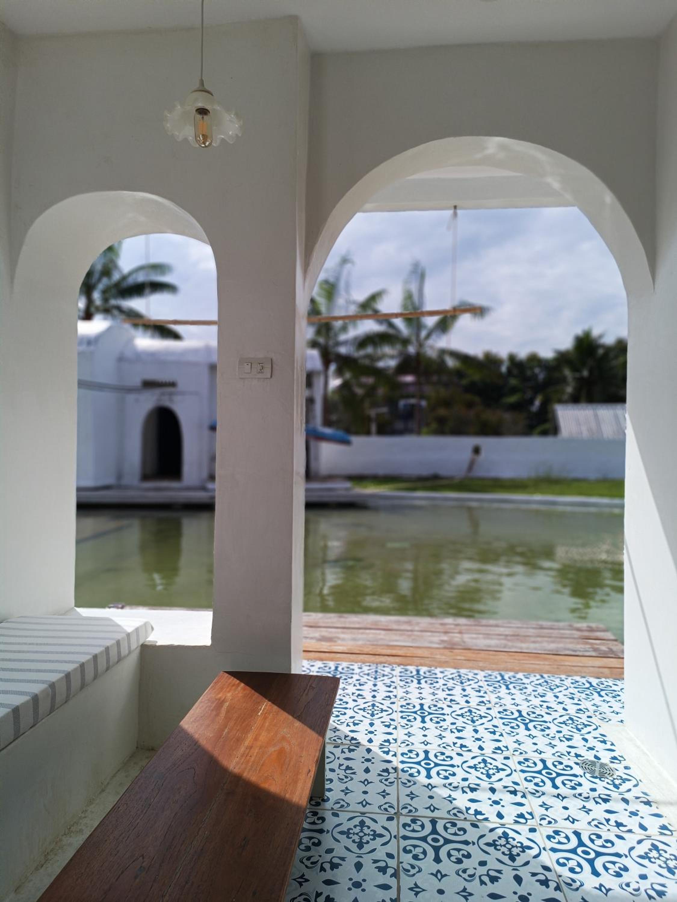 Quayside Suite River Access with Bathtub - Photo 4