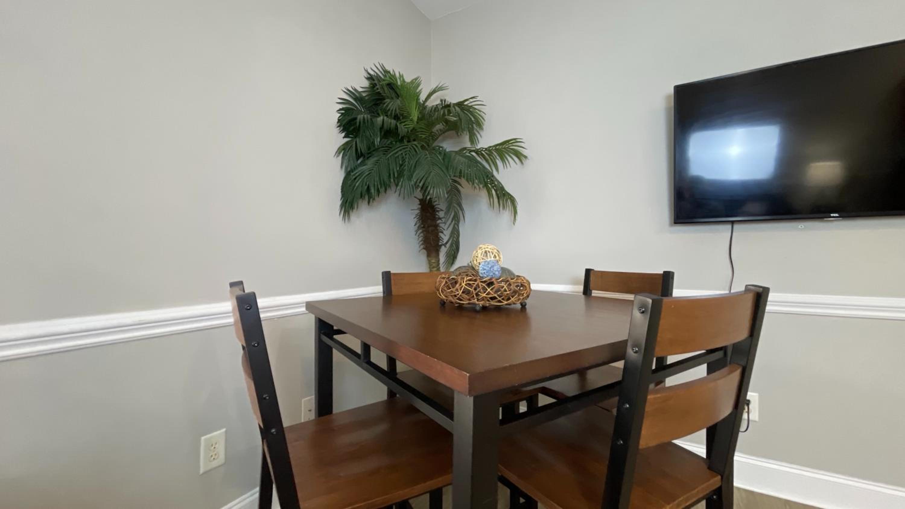 Two-Bedroom Townhouse photo 2