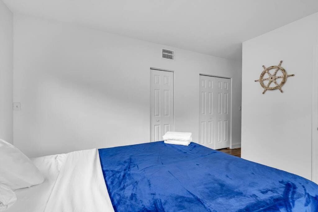 Three-Bedroom House photo 1