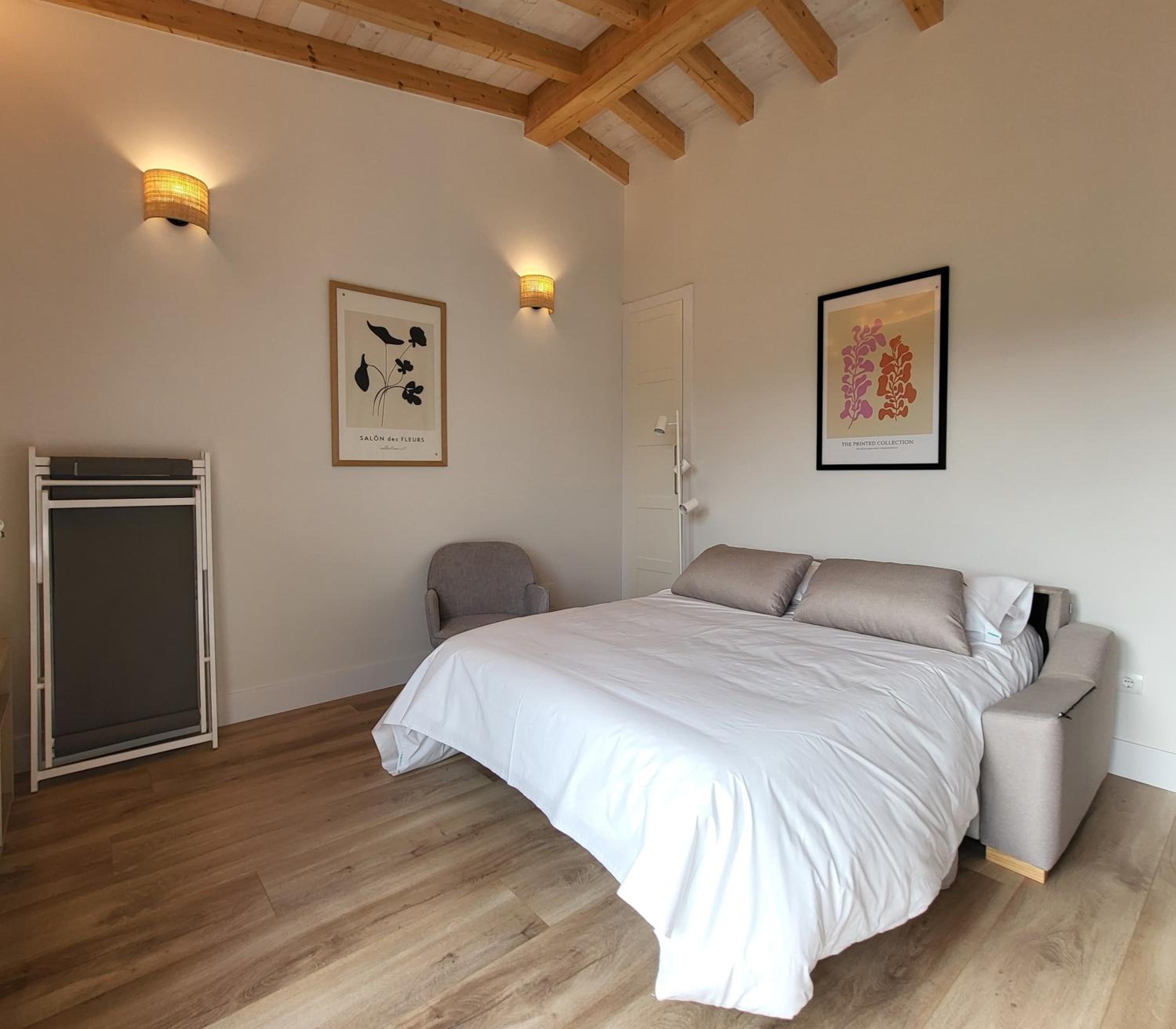 Apartamento de Dos Habitaciones con Terraza