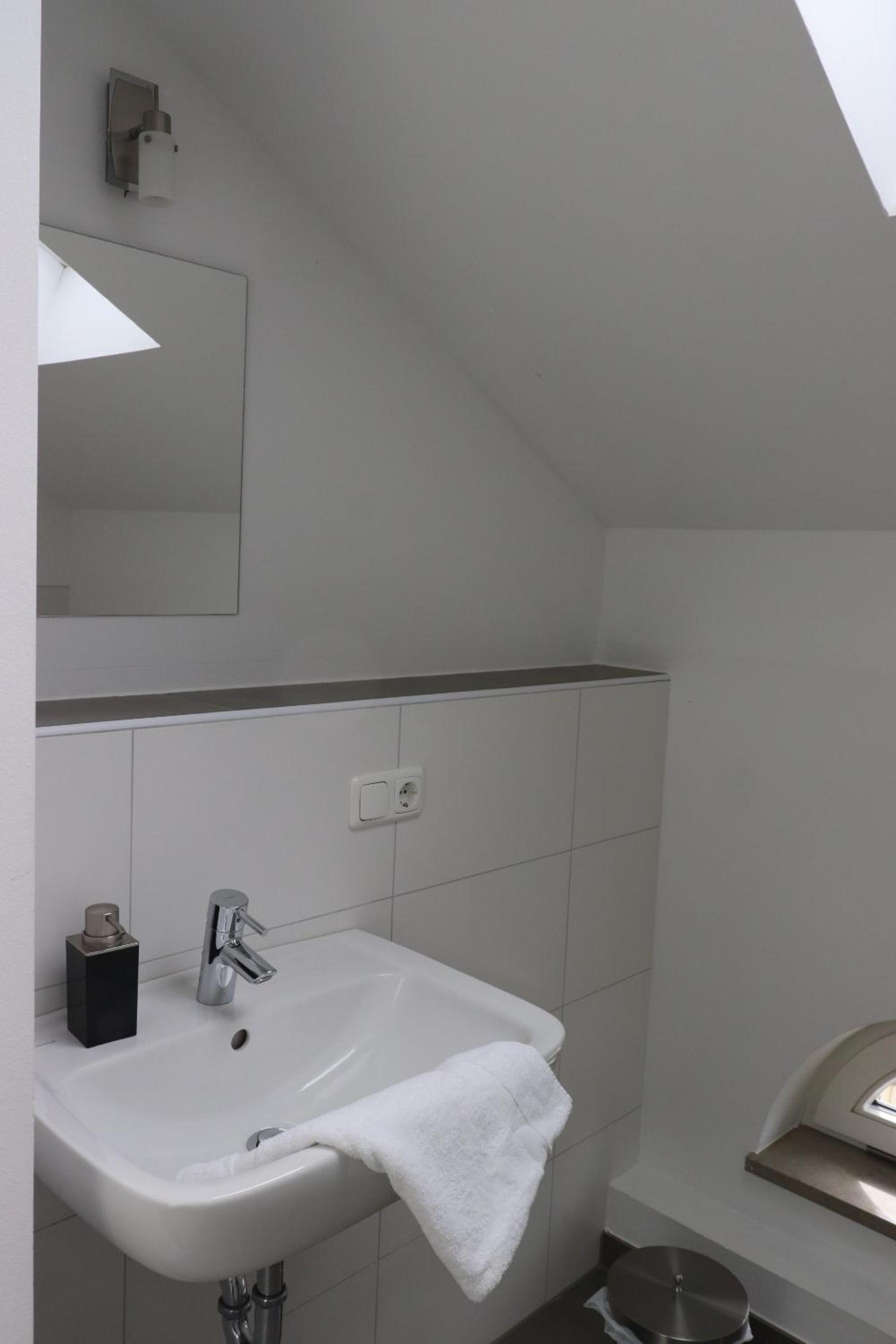 Apartment photo 2