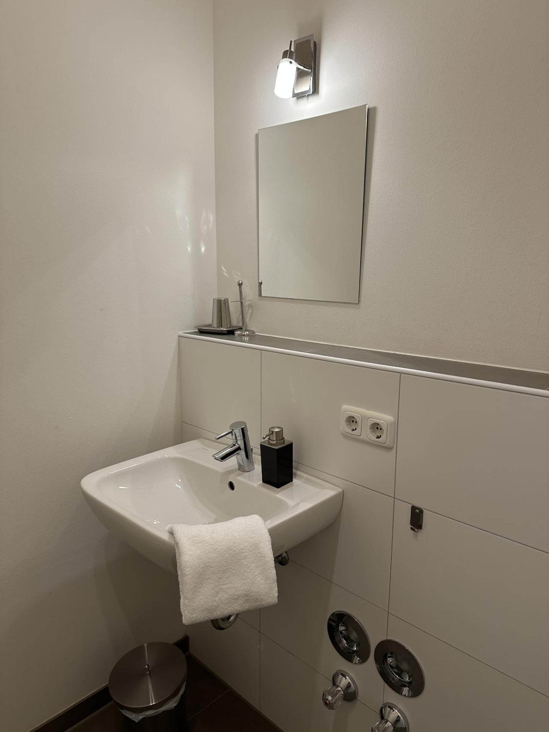 Apartment photo 2
