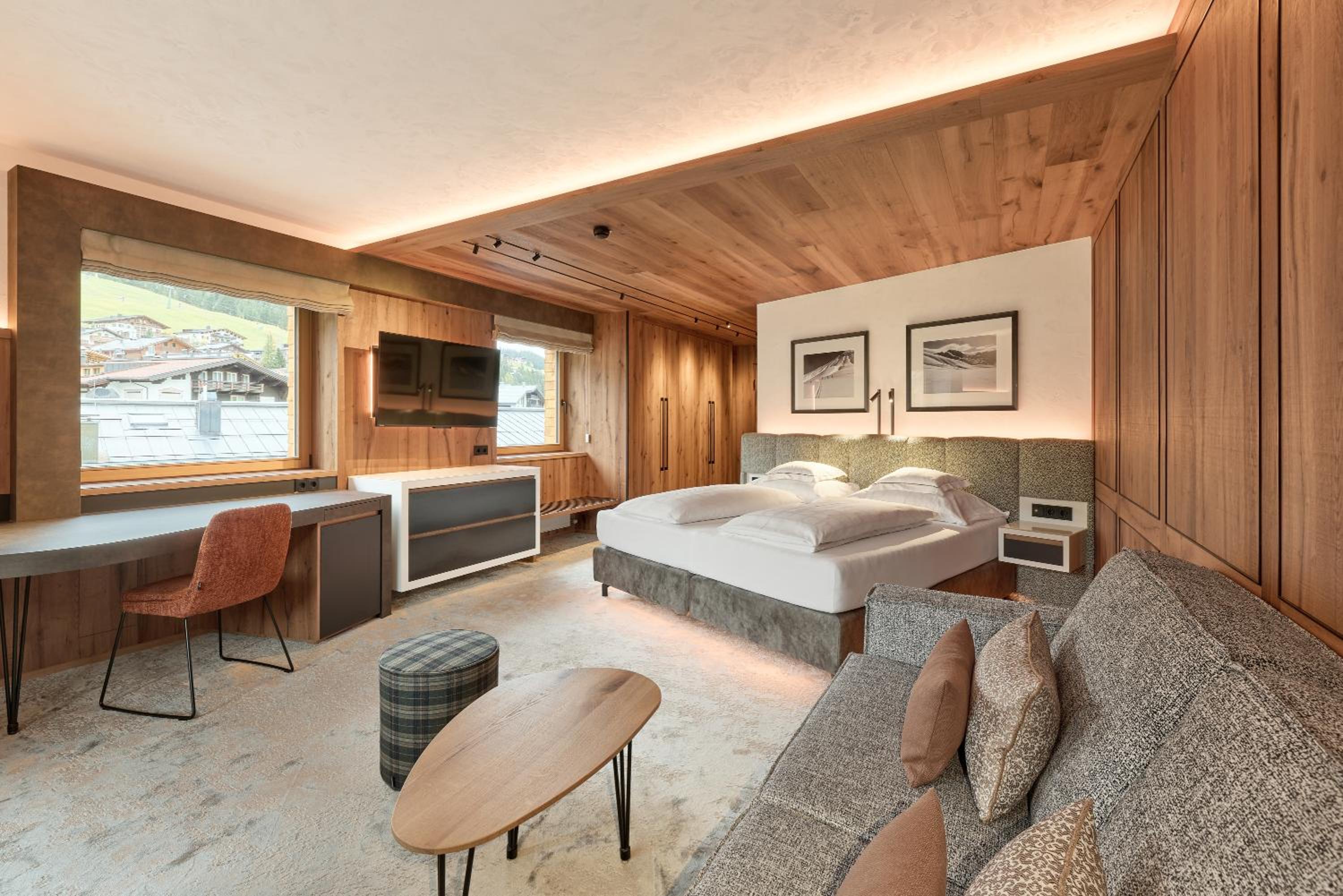 Corner Suite