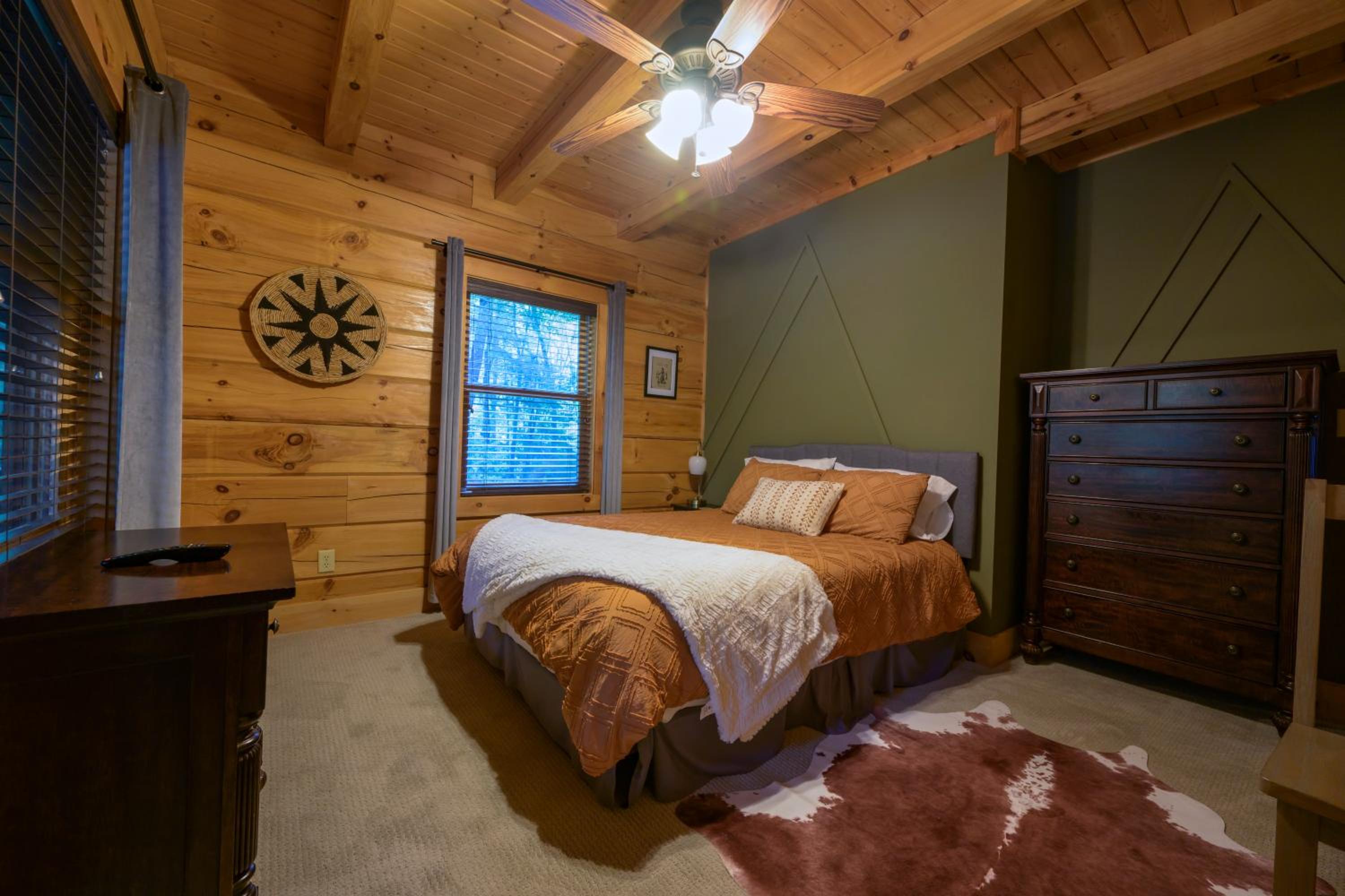 Four-Bedroom House photo 1