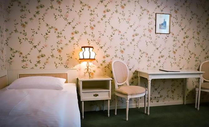 Twin Room - Photo 1