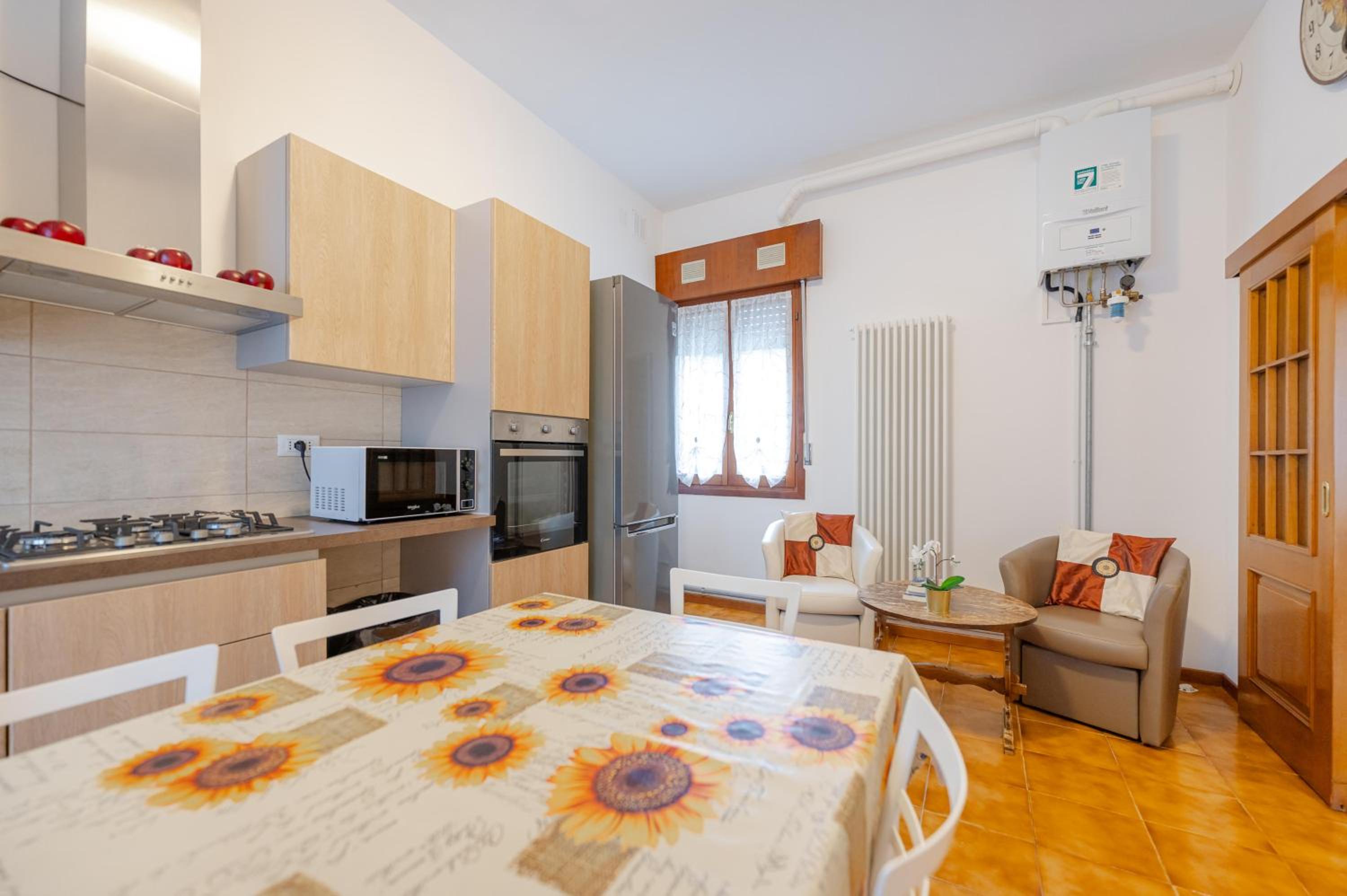 Three-Bedroom Apartment photo 2