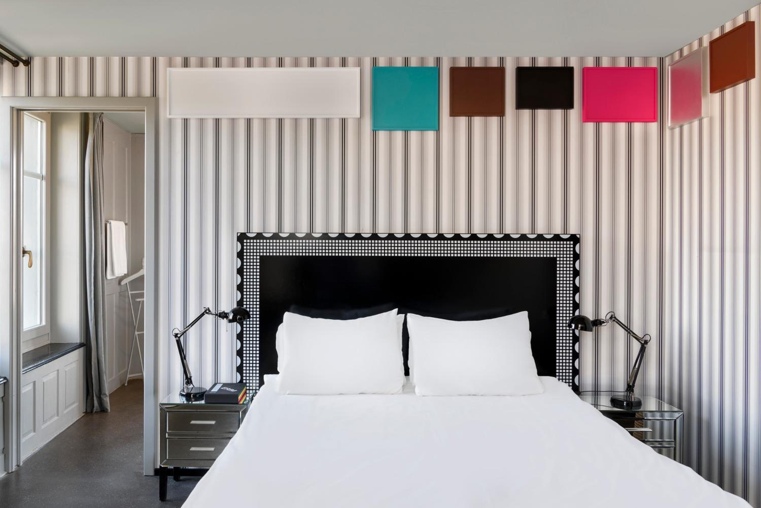 Large Double Room - Photo 10