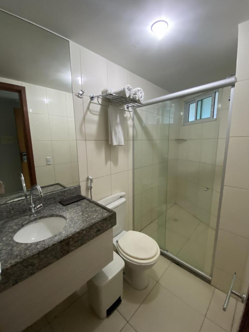 One-Bedroom Apartment - Photo 2
