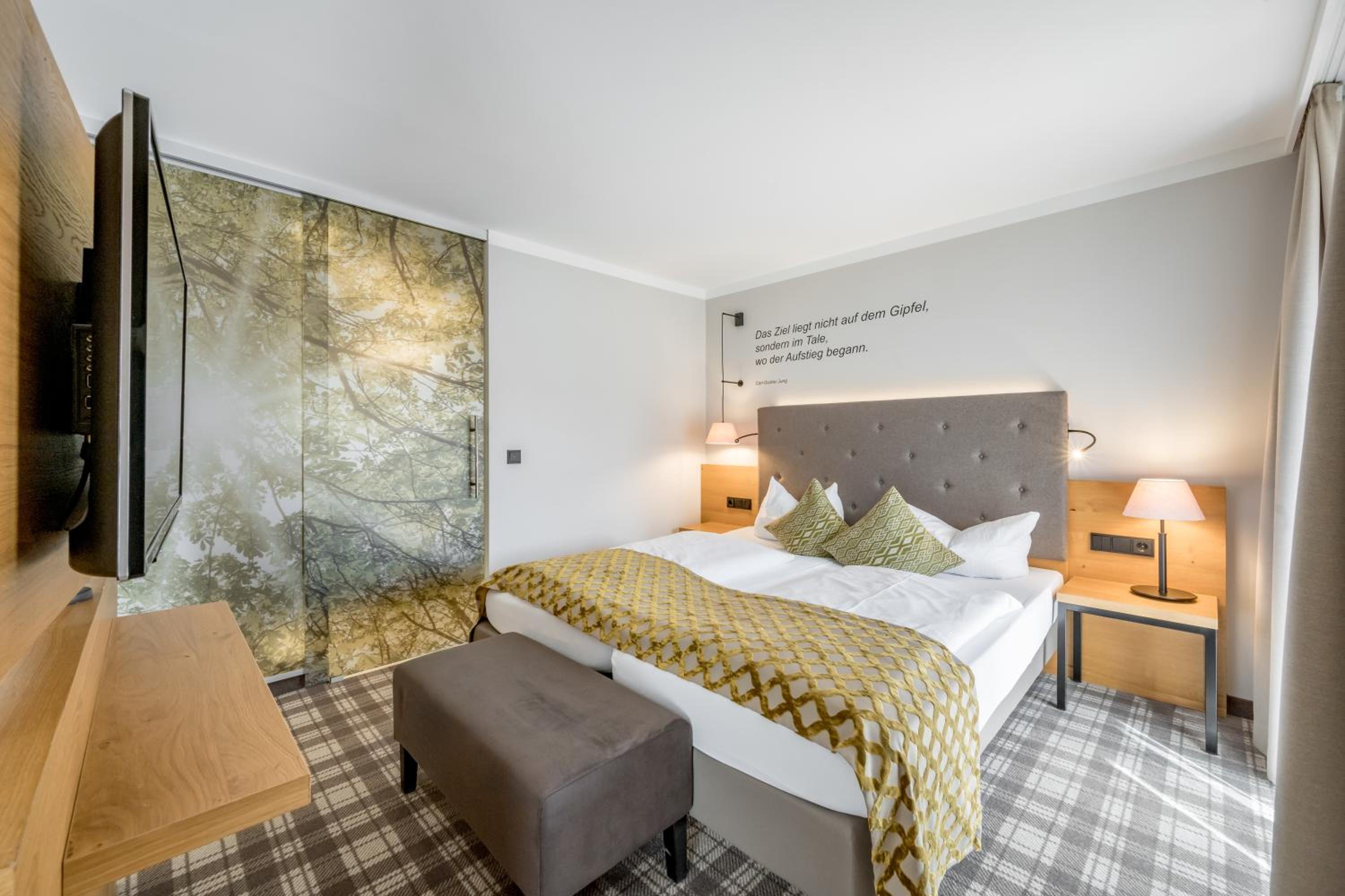 Junior Suite with Mountain View - Photo 3