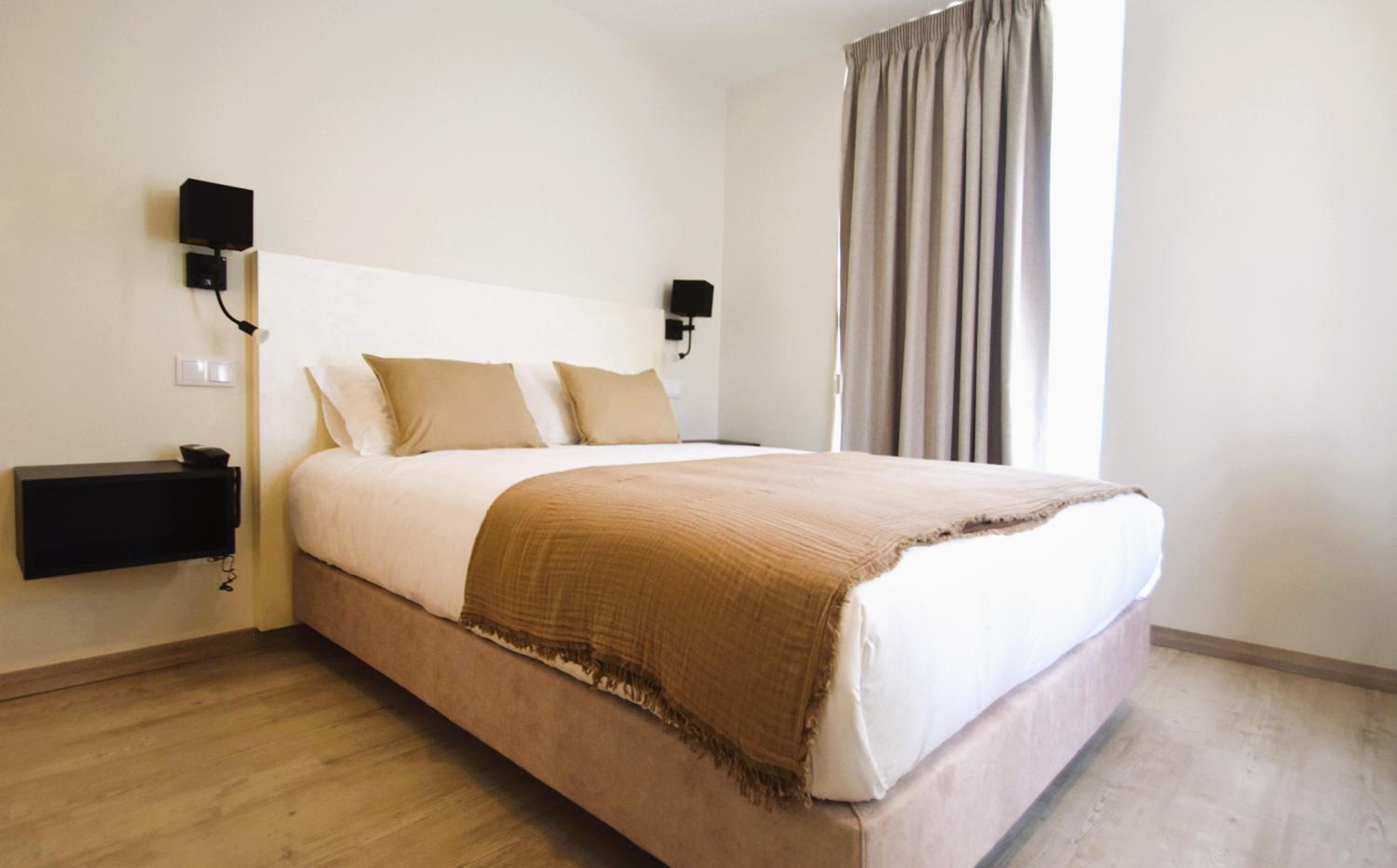 Single Room With Private Bathroom