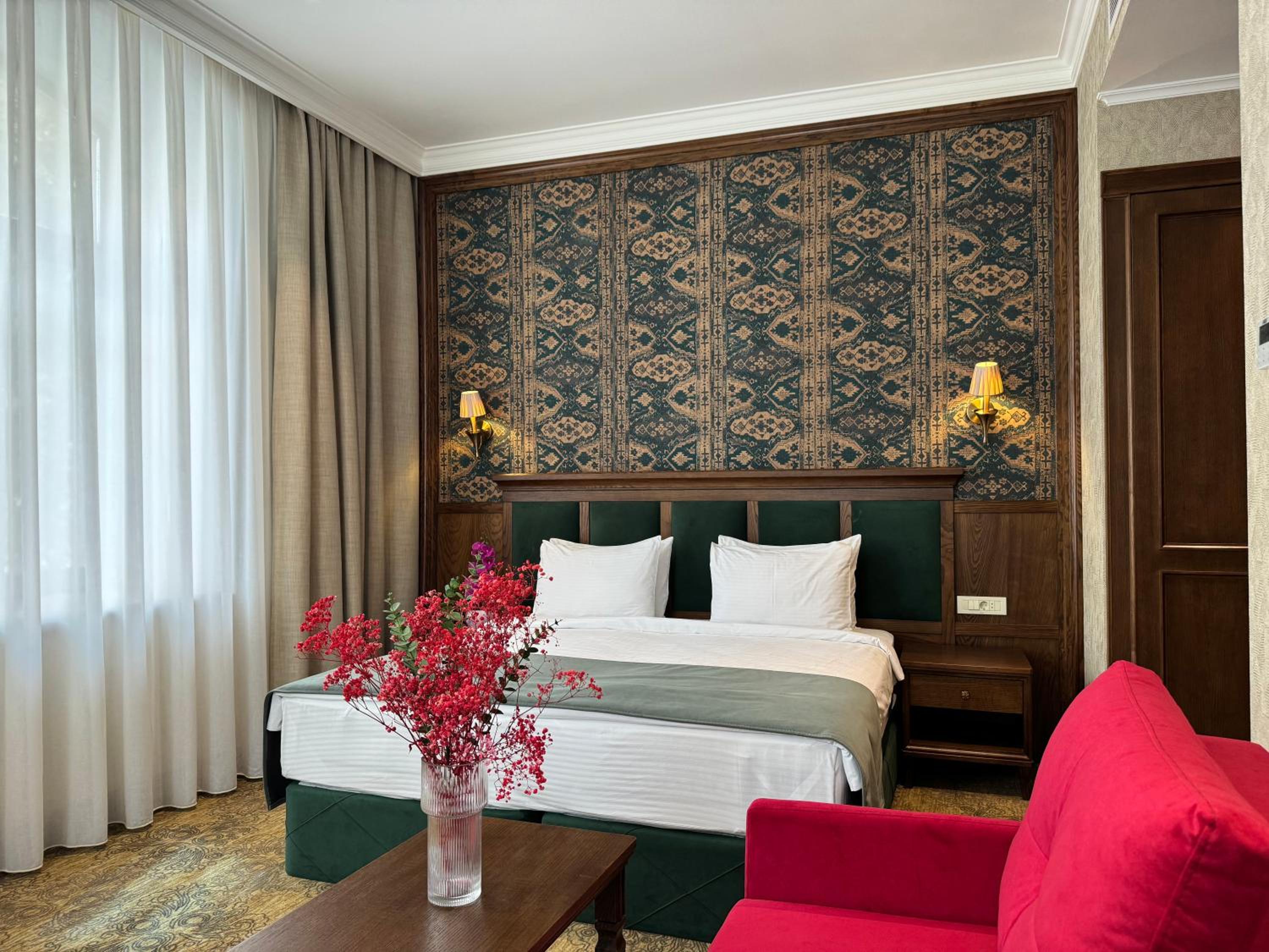 Superior King Room photo 1
